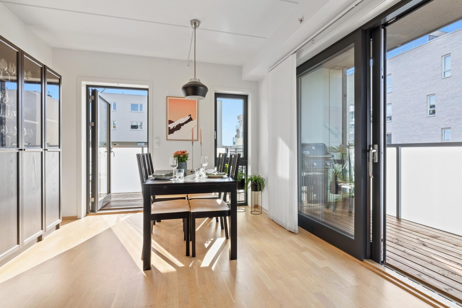 Kristoffer M. Zaar Abrahamsen ønsker velkommen til Fernanda Nissens gate 3F! Nytt bygg fra 2017 med moderne løsninger Galleribilde