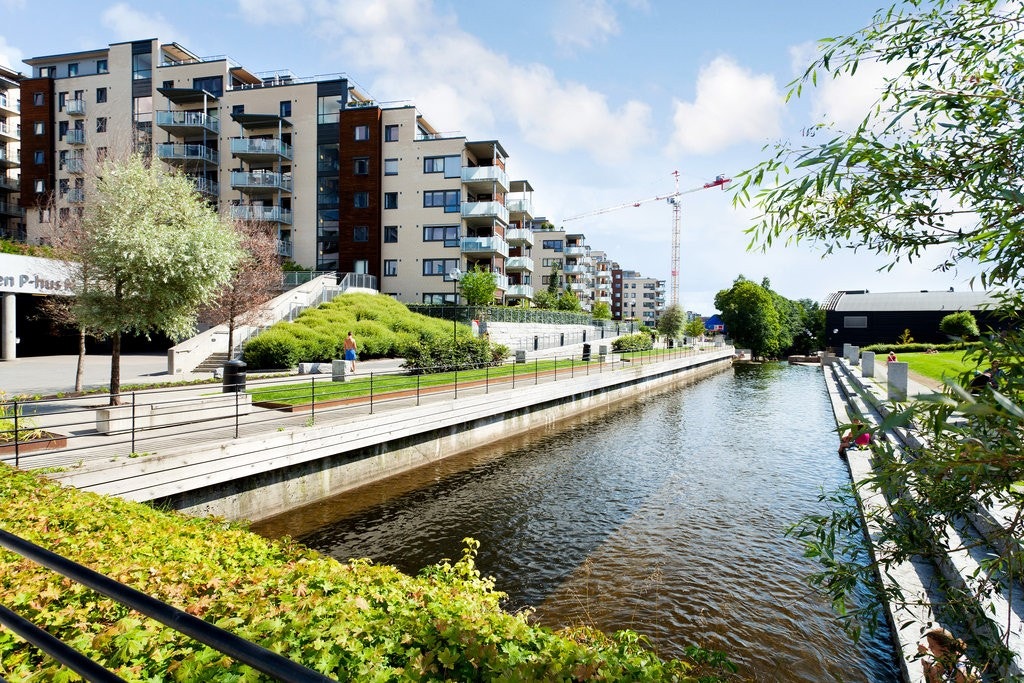 Nydalen med mange muligheter for turer, bading og flere kollektivtilbud i umiddelbar nærhet Galleribilde