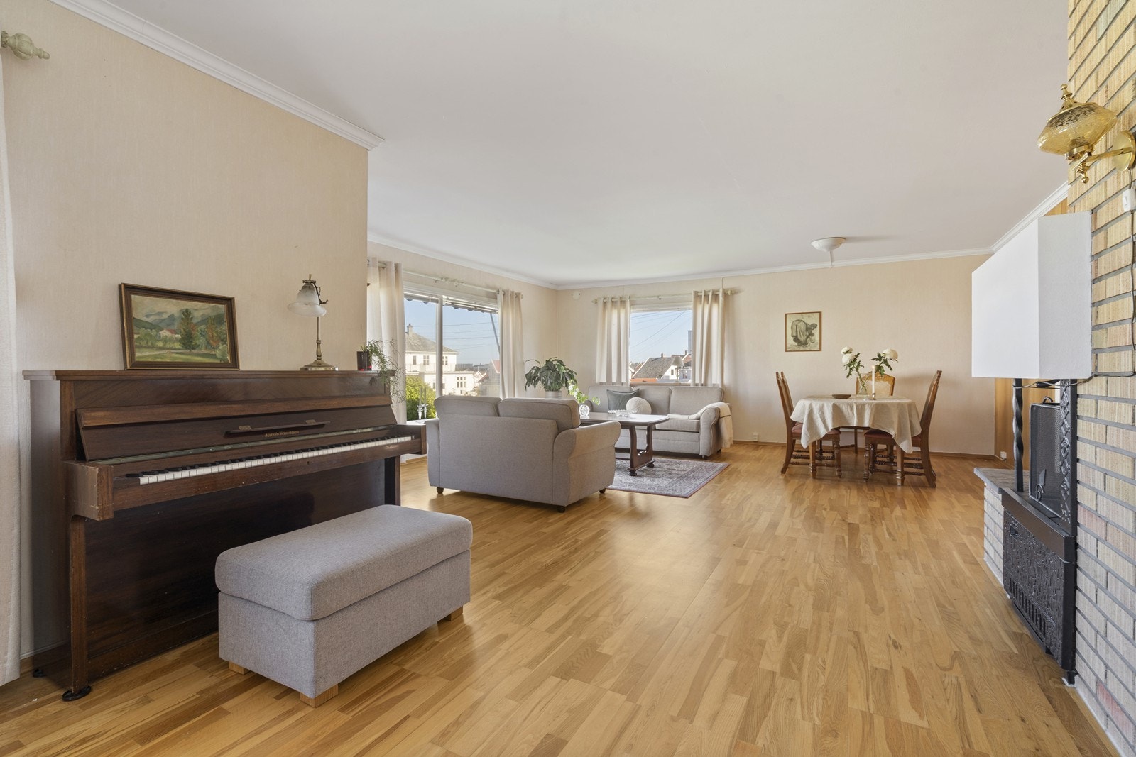 Lyse og lette fargevalg på overflatene Galleribilde