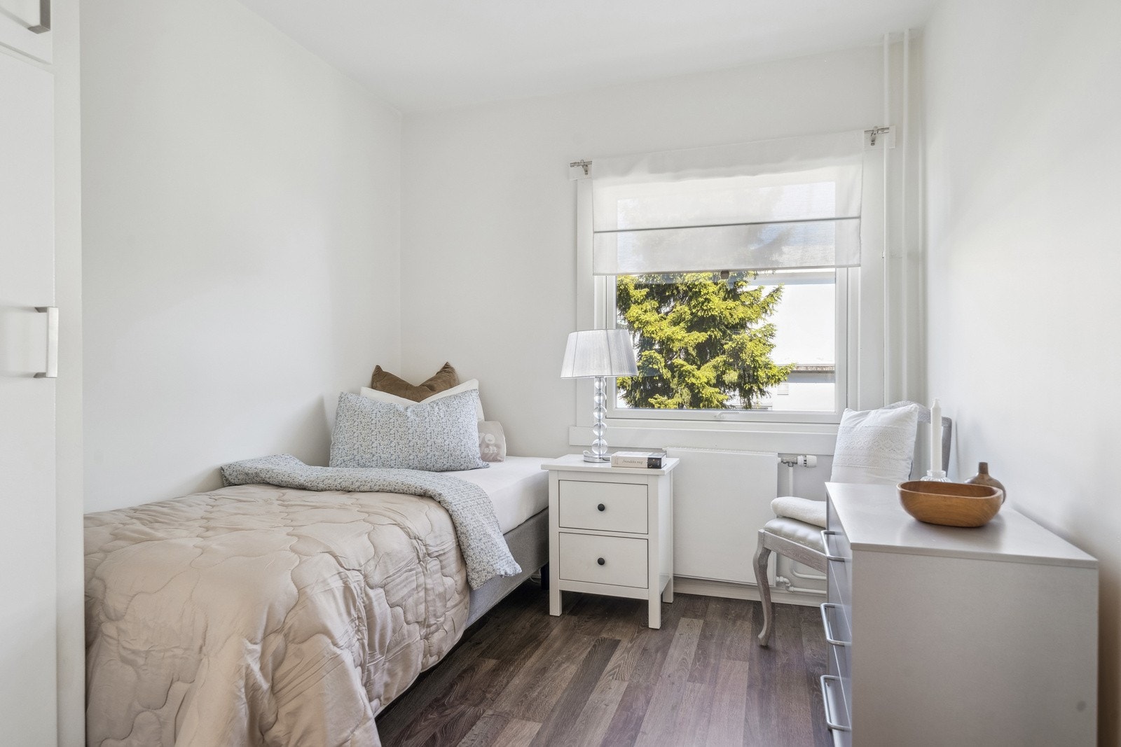 Soverom 2 er også av god størrelse. Et fint barnerom, gjesterom eller kontor. Galleribilde