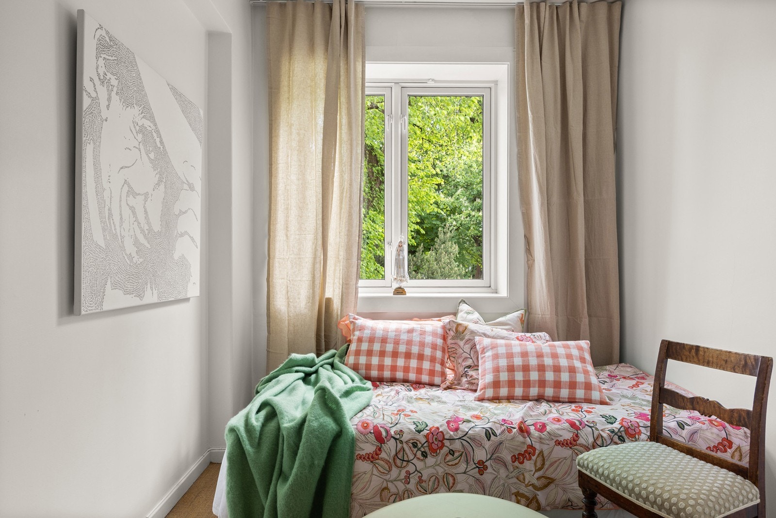 Hyggelig soverom som kan utnyttes etter behov, som kontor, barnerom, etc. Galleribilde