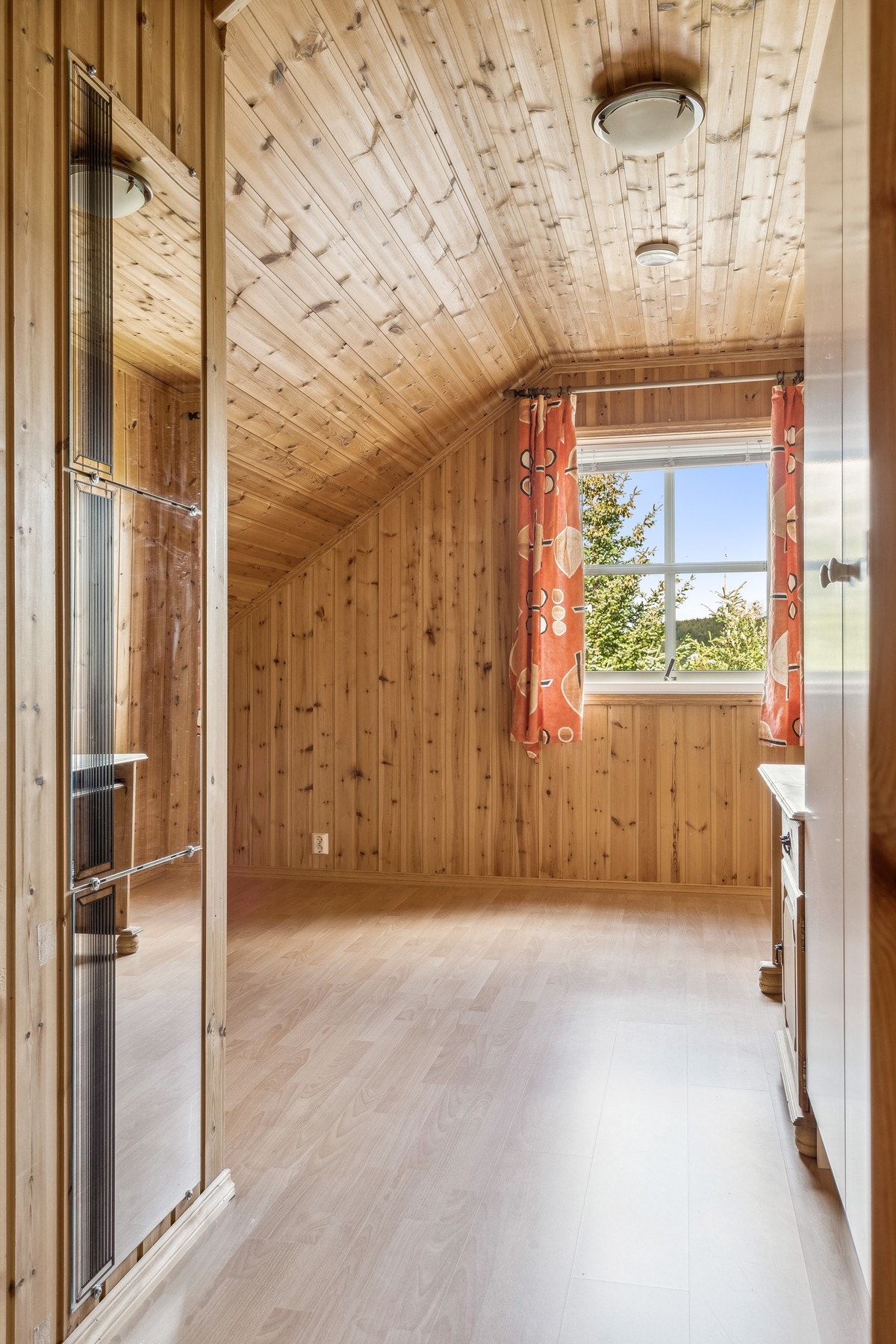 Soverom. Galleribilde