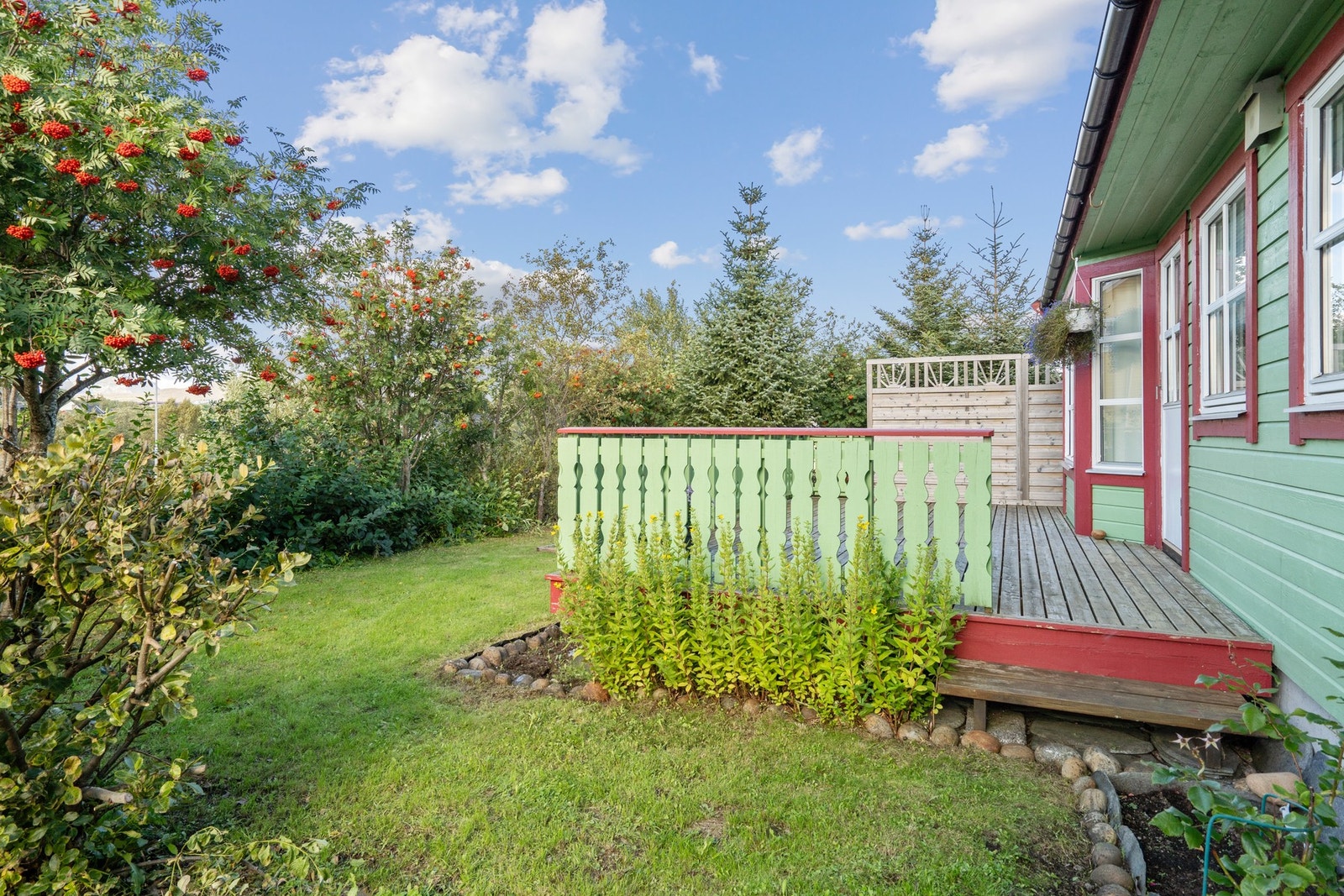 Trapp ned til plenen. Galleribilde