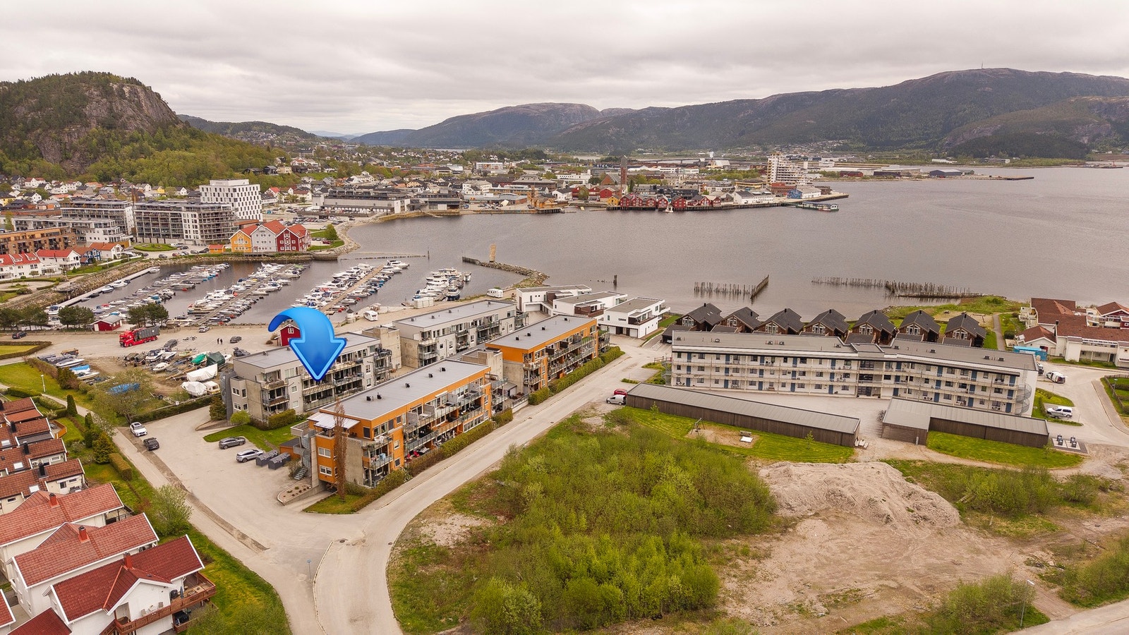 EiendomsMegler 1 har gleden av å presentere Prærievegen 15B for salg! Galleribilde