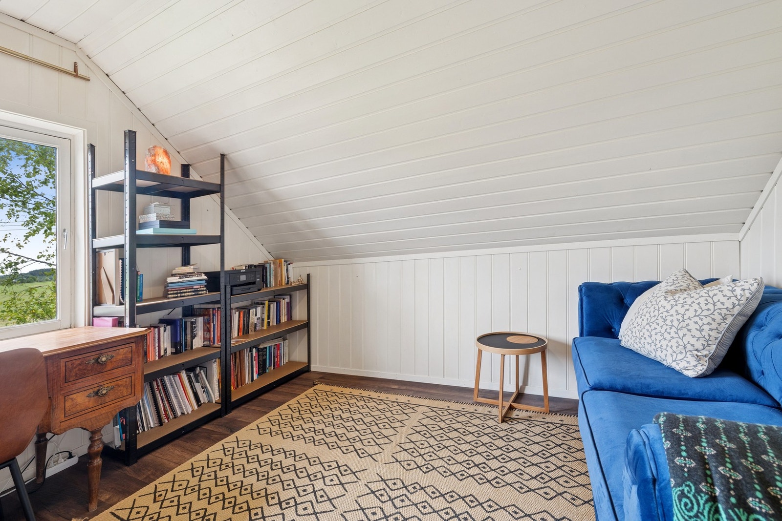 Samtlige av rommene har plassbygde garderobeløsninger. Galleribilde