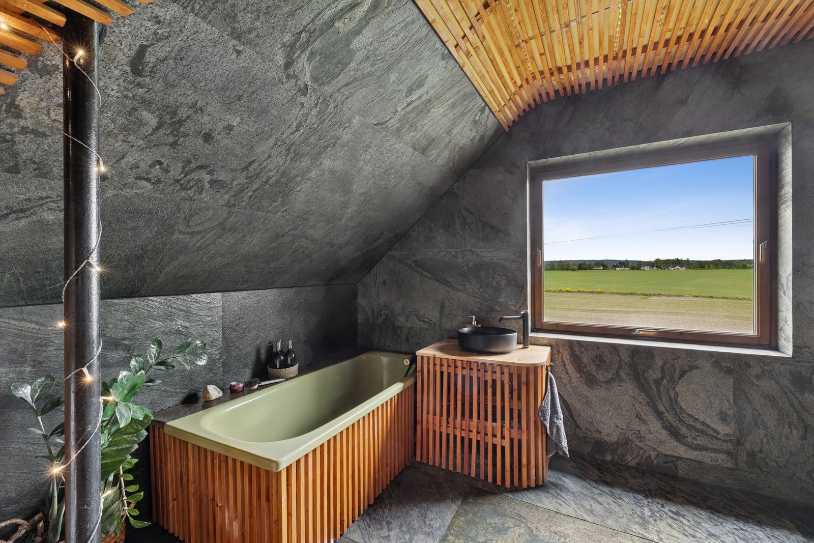 Badet har gulvvarme for ekstra komfort. Galleribilde