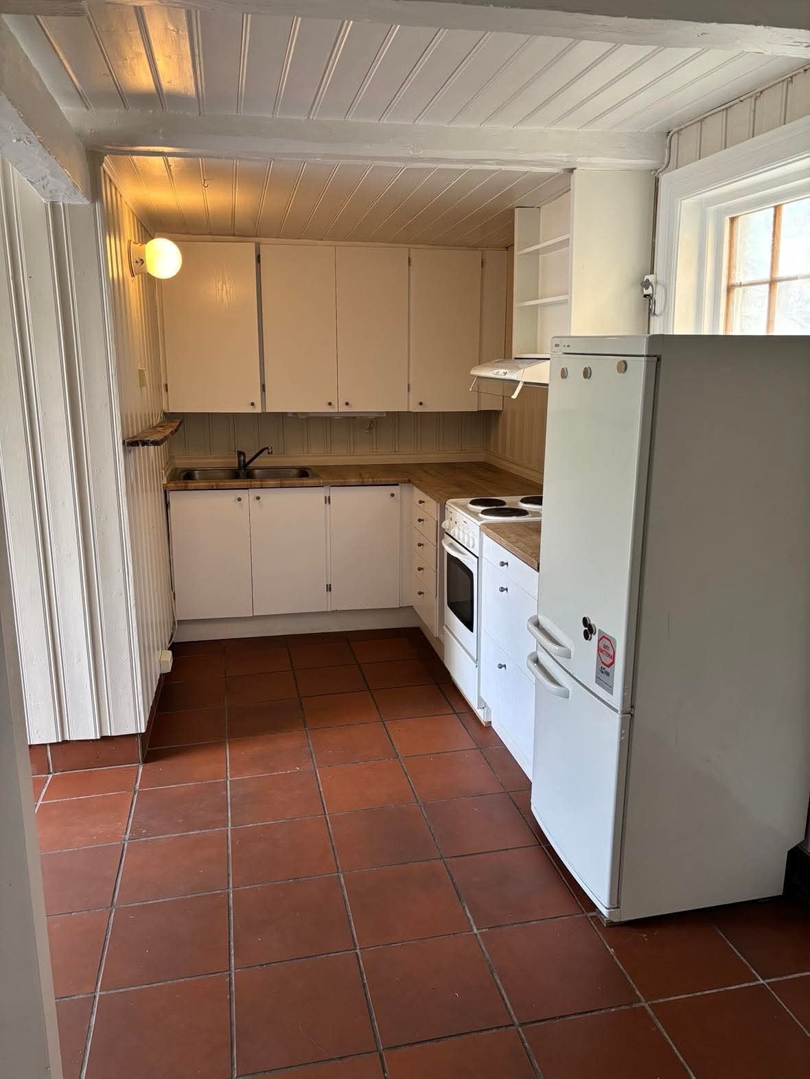 Kjøkken i tilleggsdelen (selgers bilde) Galleribilde