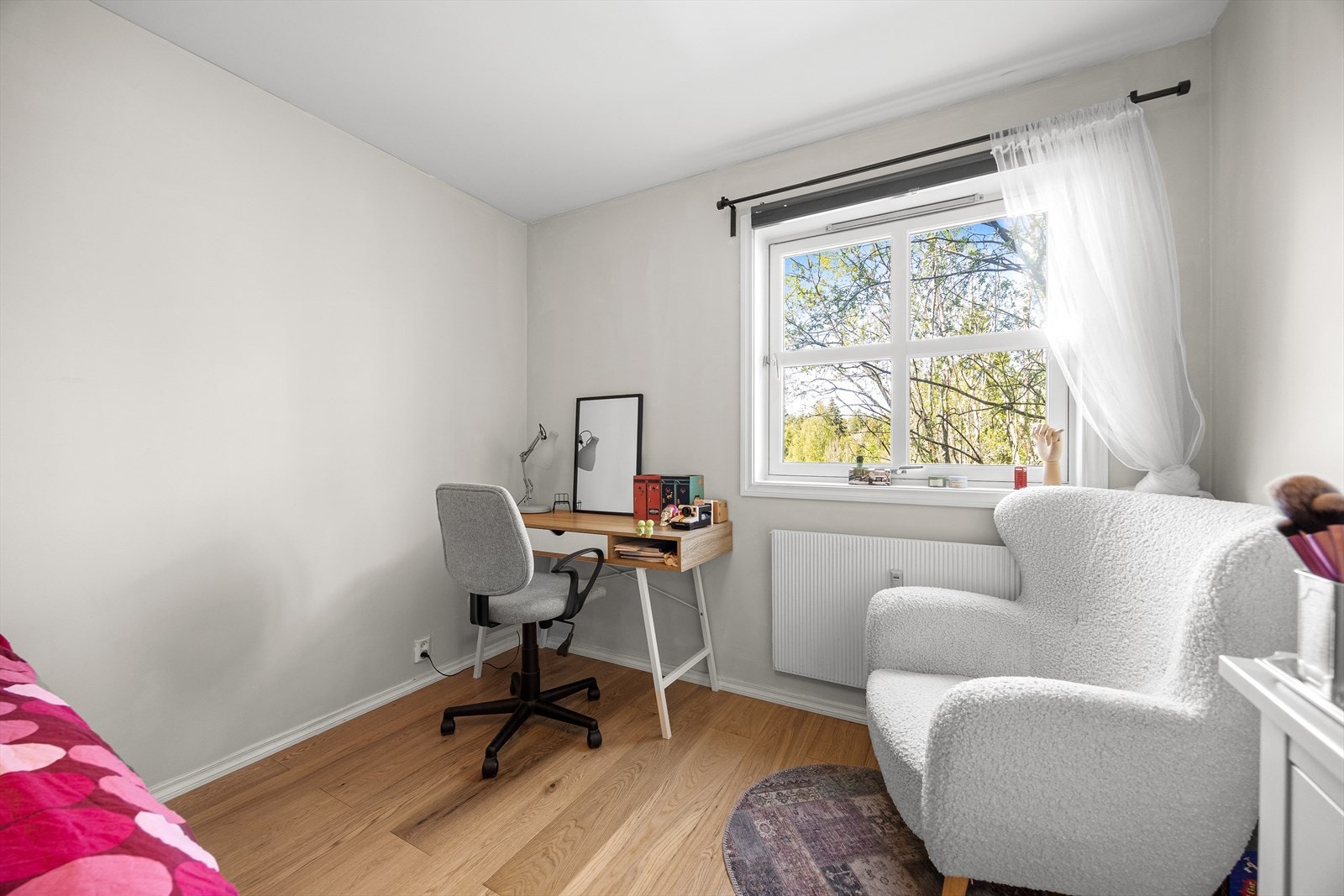 Nydelig utsikt fra soverommet. Galleribilde