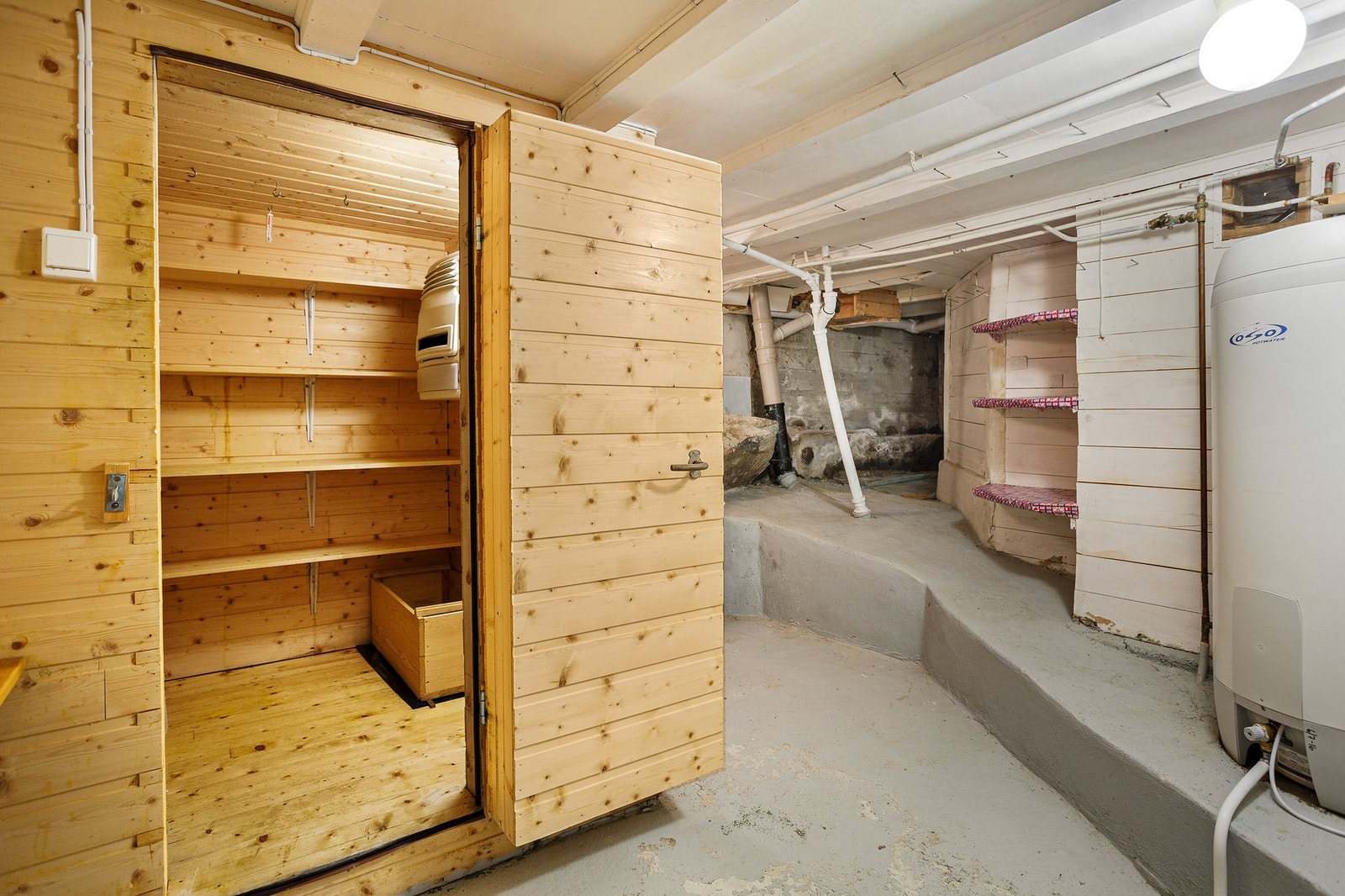 Bod og kjølerom i kjeller. Galleribilde