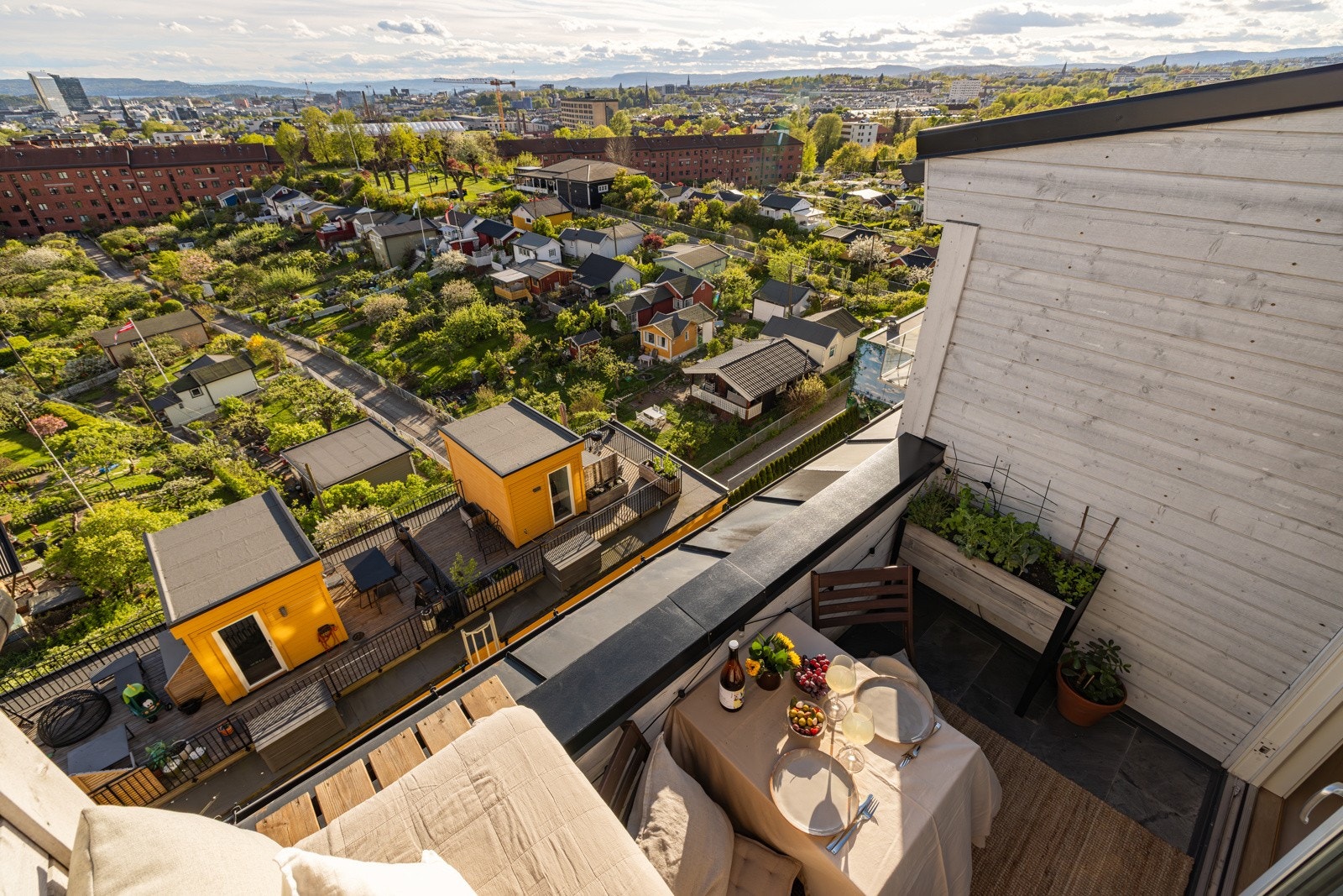 Velkommen til Rosenhoffgata 12A, presentert av Schala & Partners ved Kjerstin Falkum, tlf. 922 04 707. Galleribilde