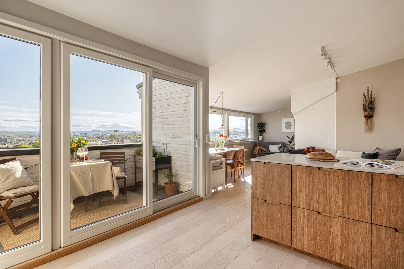 Videre er kjøkkenet utstyrt med komfyrvakt. Et veldig godt kjøkken for de som er glad i å lage mat. Galleribilde