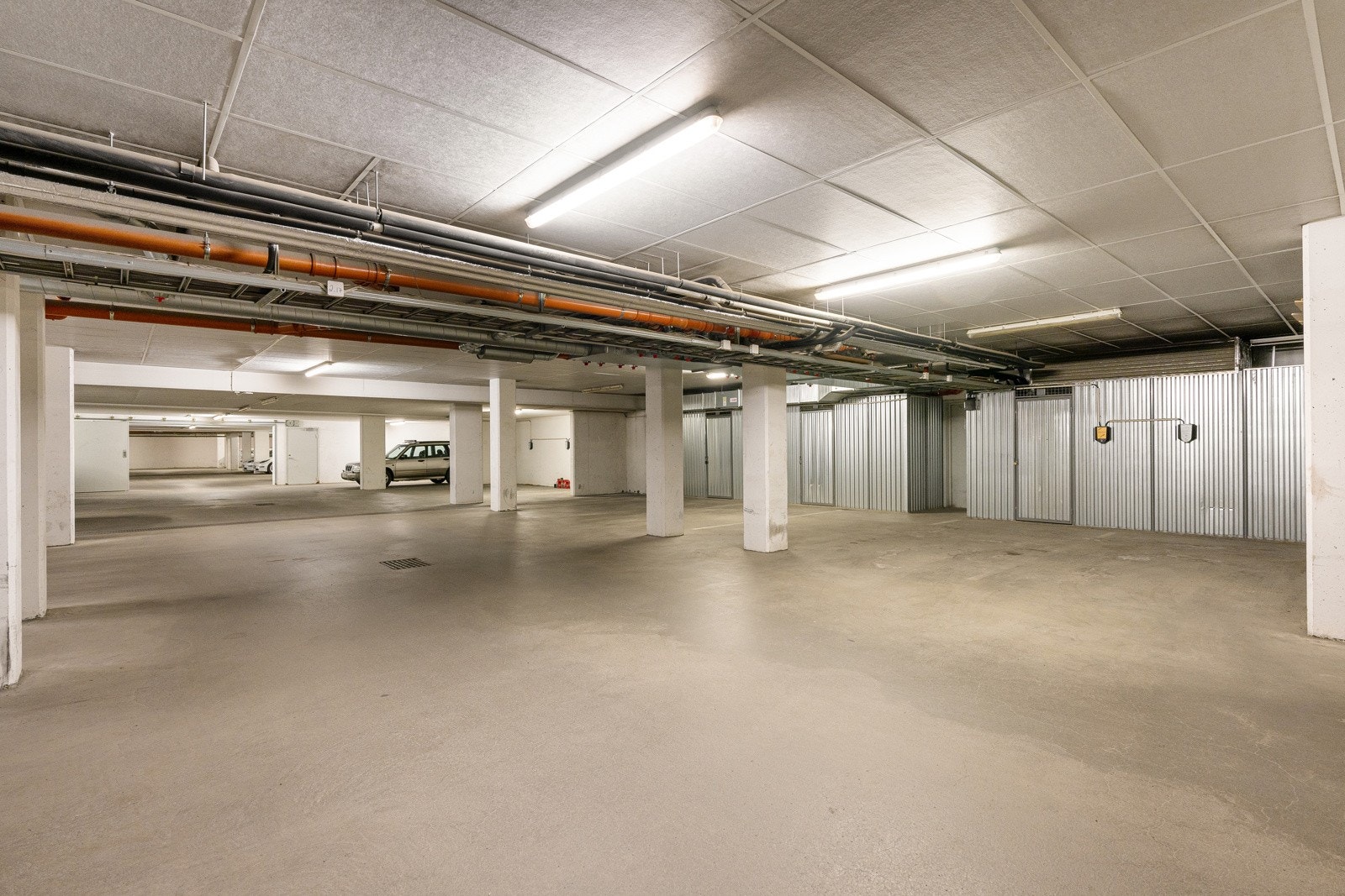 Egen p-plass i felles parkeringskjeller. Galleribilde