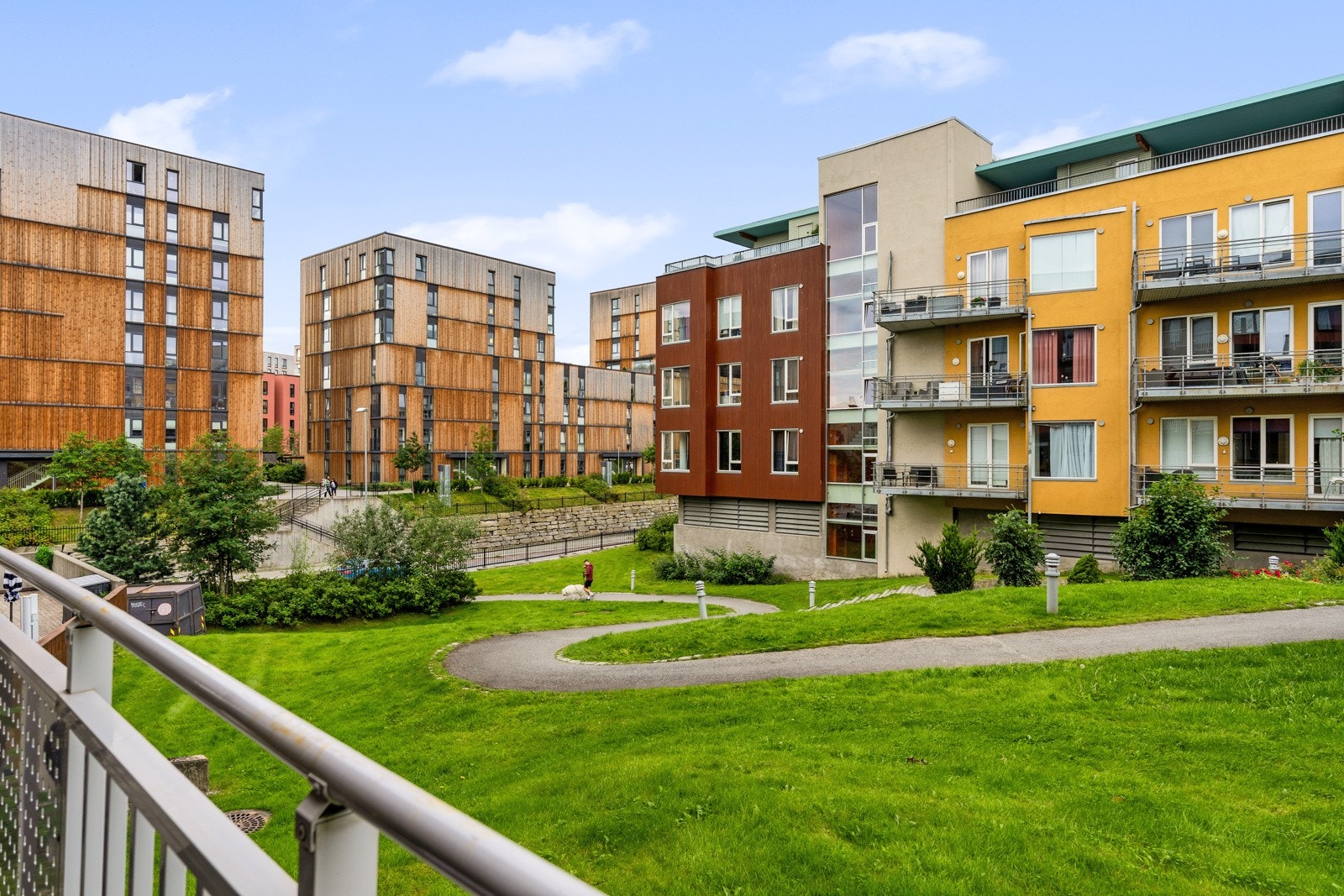 Her får man et flott utsyn mot borettslagets grøntområder. Galleribilde