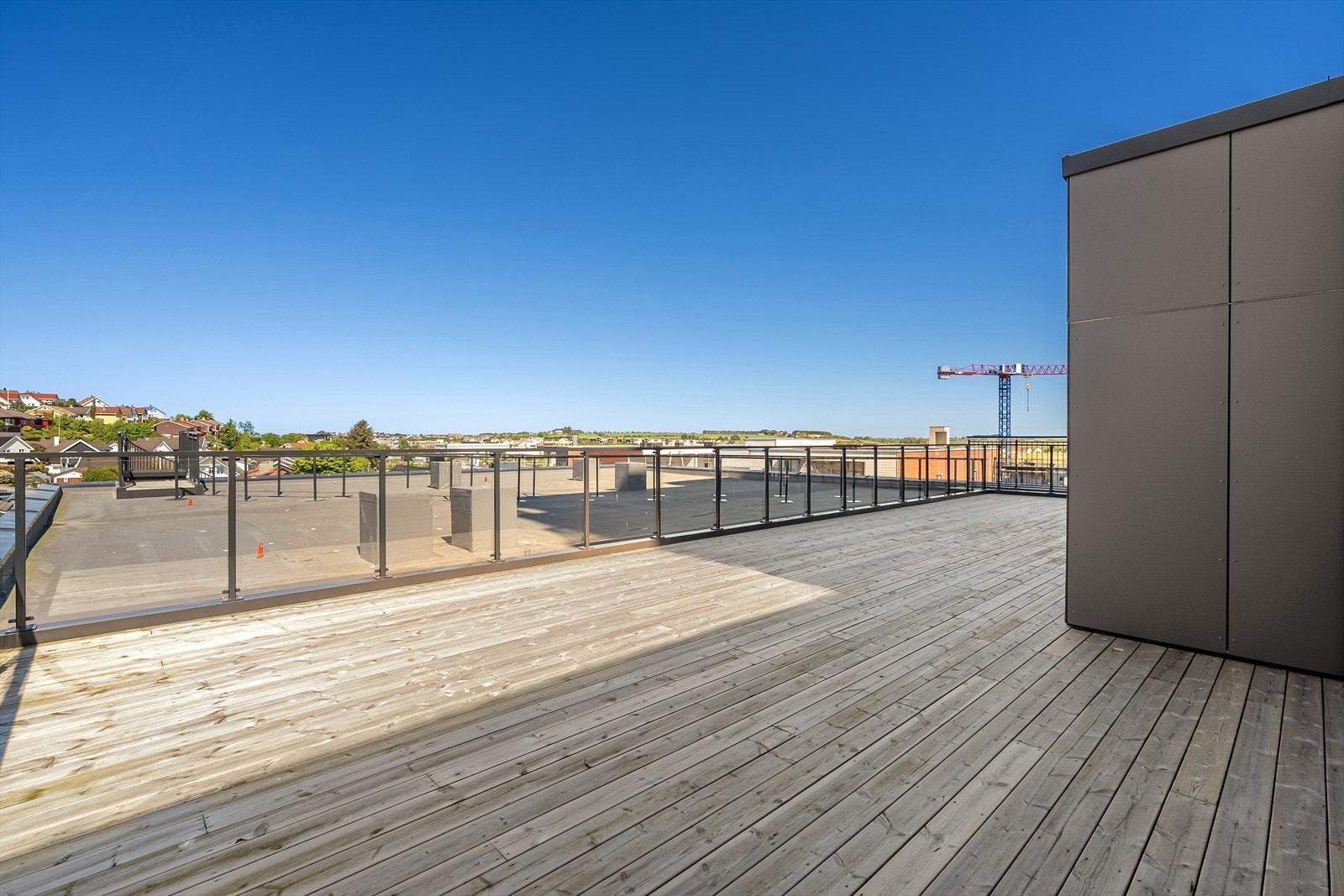 Romslig terrasse Galleribilde