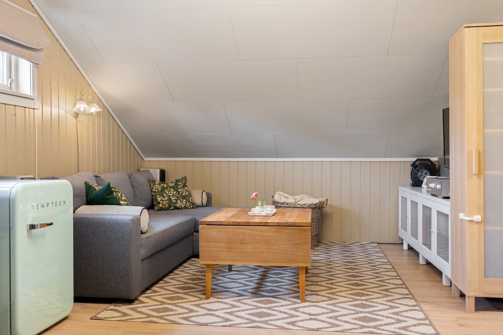 Rom i garasje Galleribilde