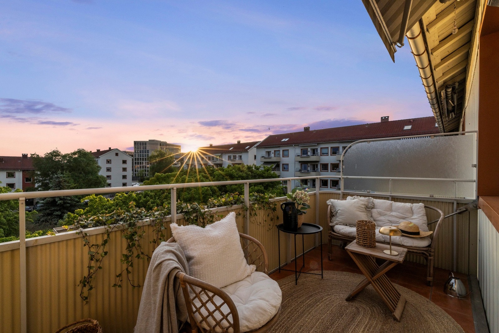 Velkommen til Etterstadsletta 41B - Presentert av Ousman Berger Jatta v/PrivatMegleren Atrium Galleribilde