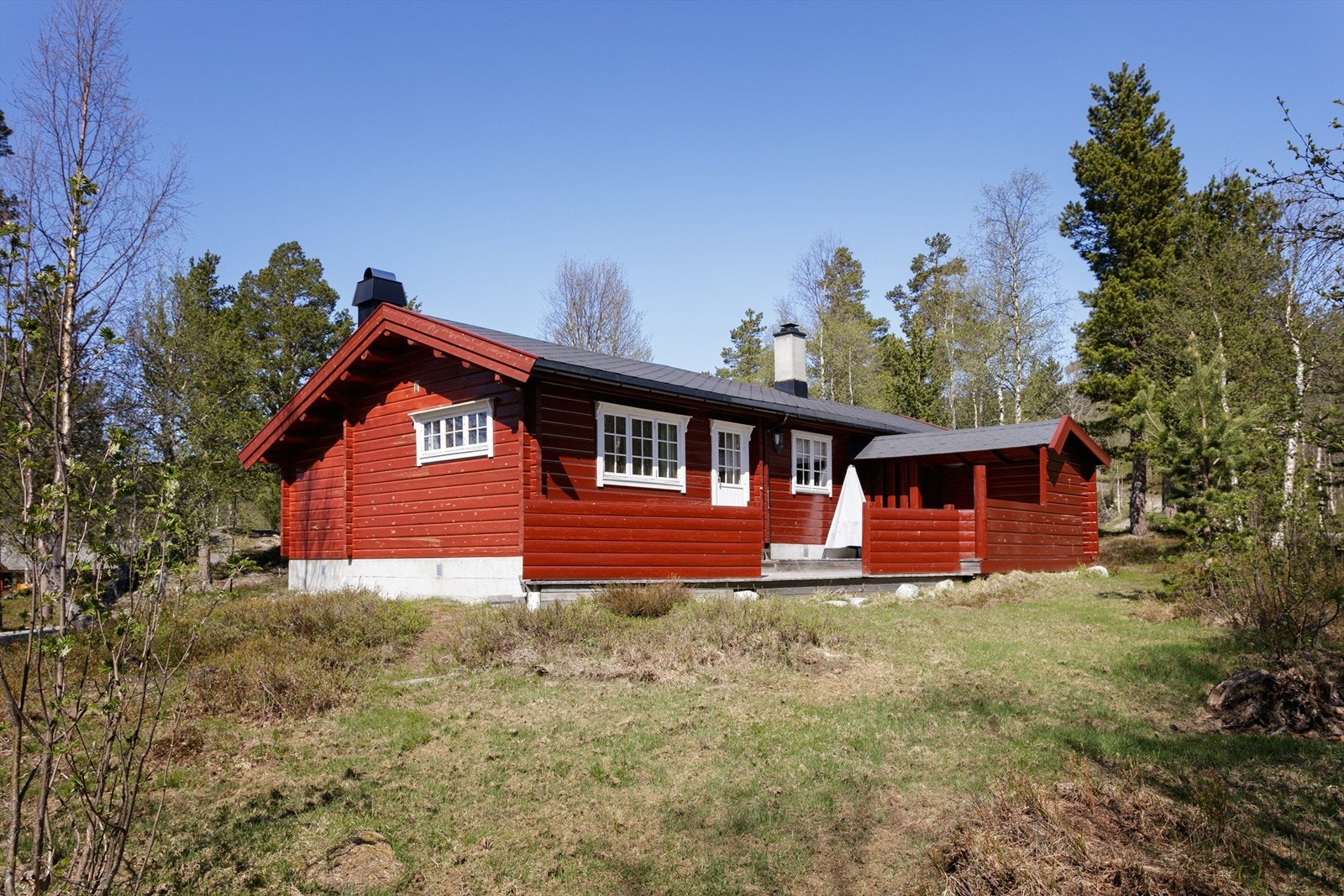 Velkommen til Lysbakkenvegen 12 på Bjorli, en innholdsrik fritidsbolig med 4 soverom - presentert av Eiendomsmegler Harald Osdal i Krogsveen Sunnmøre Galleribilde