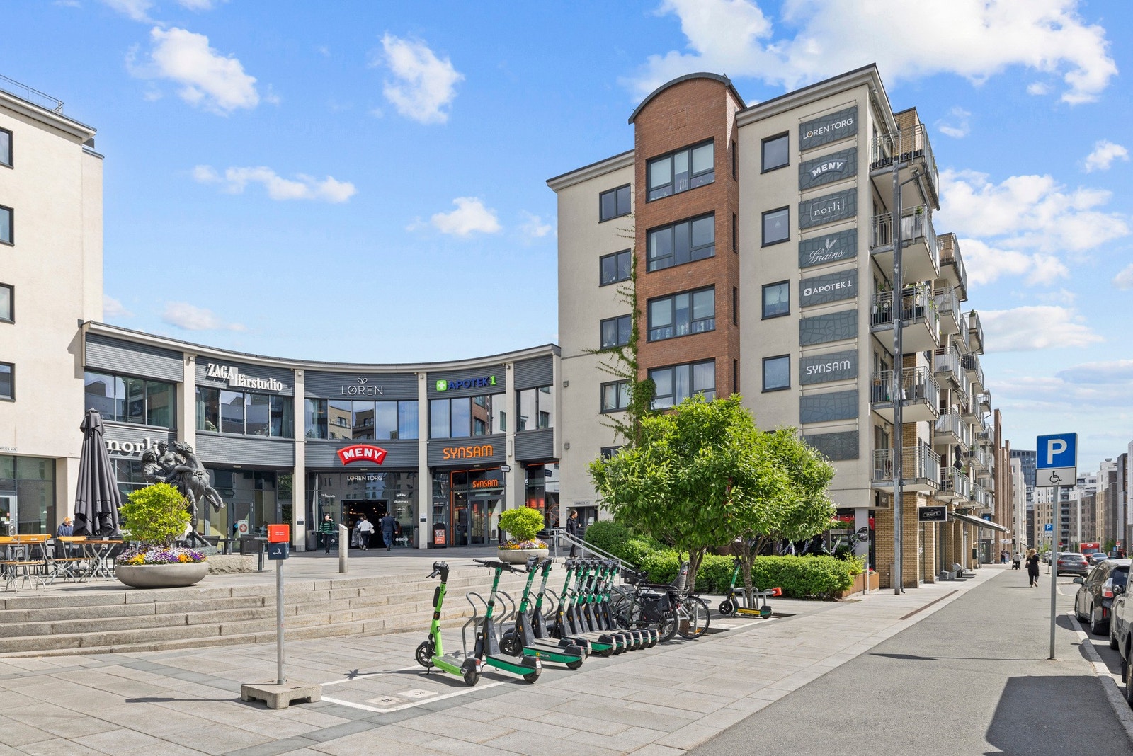 Løren Torg - Fasade Galleribilde