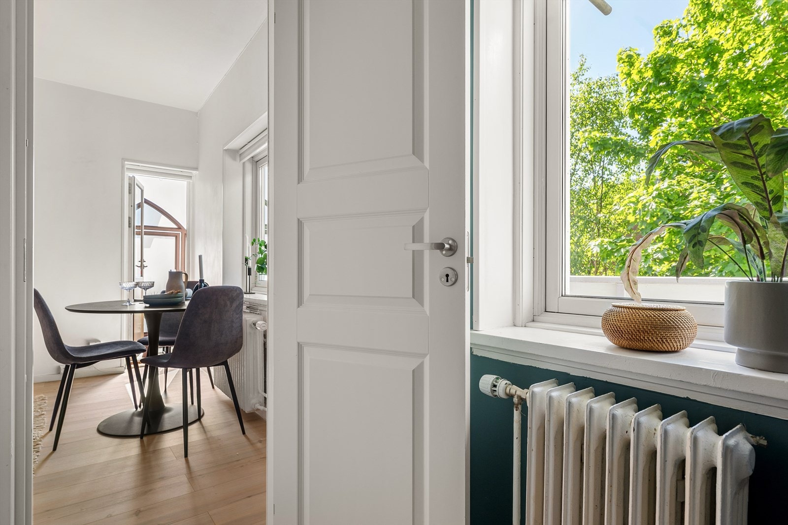 Fra stuen er det adkomst til soveværelset Galleribilde