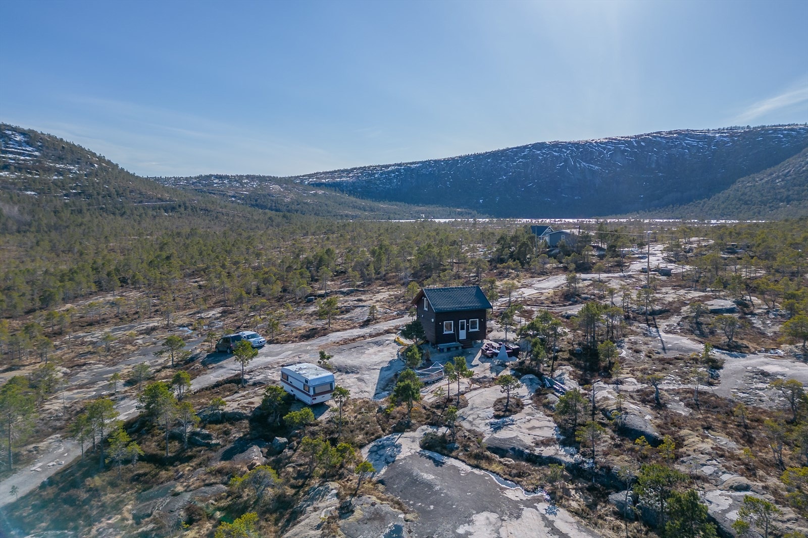 Naturtomt som er lett skrående. Galleribilde