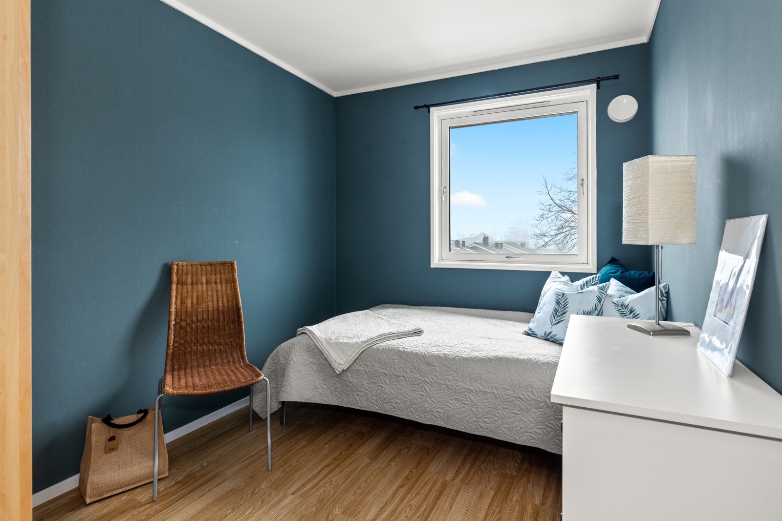 Det andre soverommet ligger i boligens overetasje Galleribilde