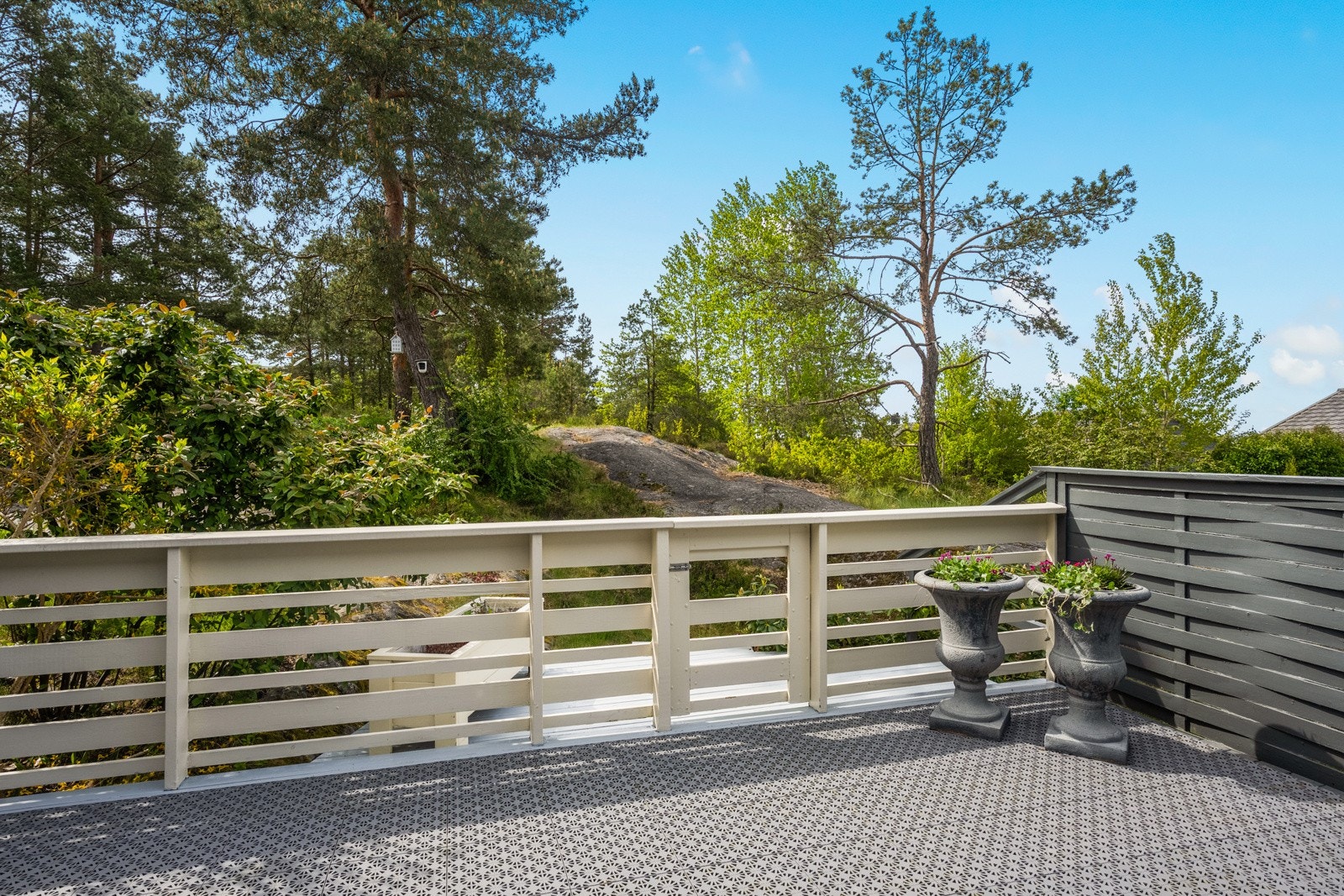 Når solen skinner og du ønsker å nyte dagen utendørs, er det bare å tråkke ut døren Galleribilde