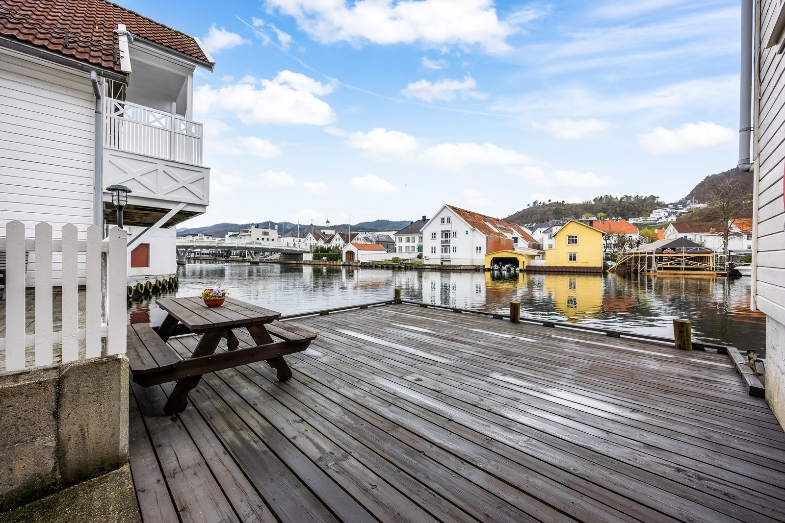 Felles brygge for sameiet. Galleribilde