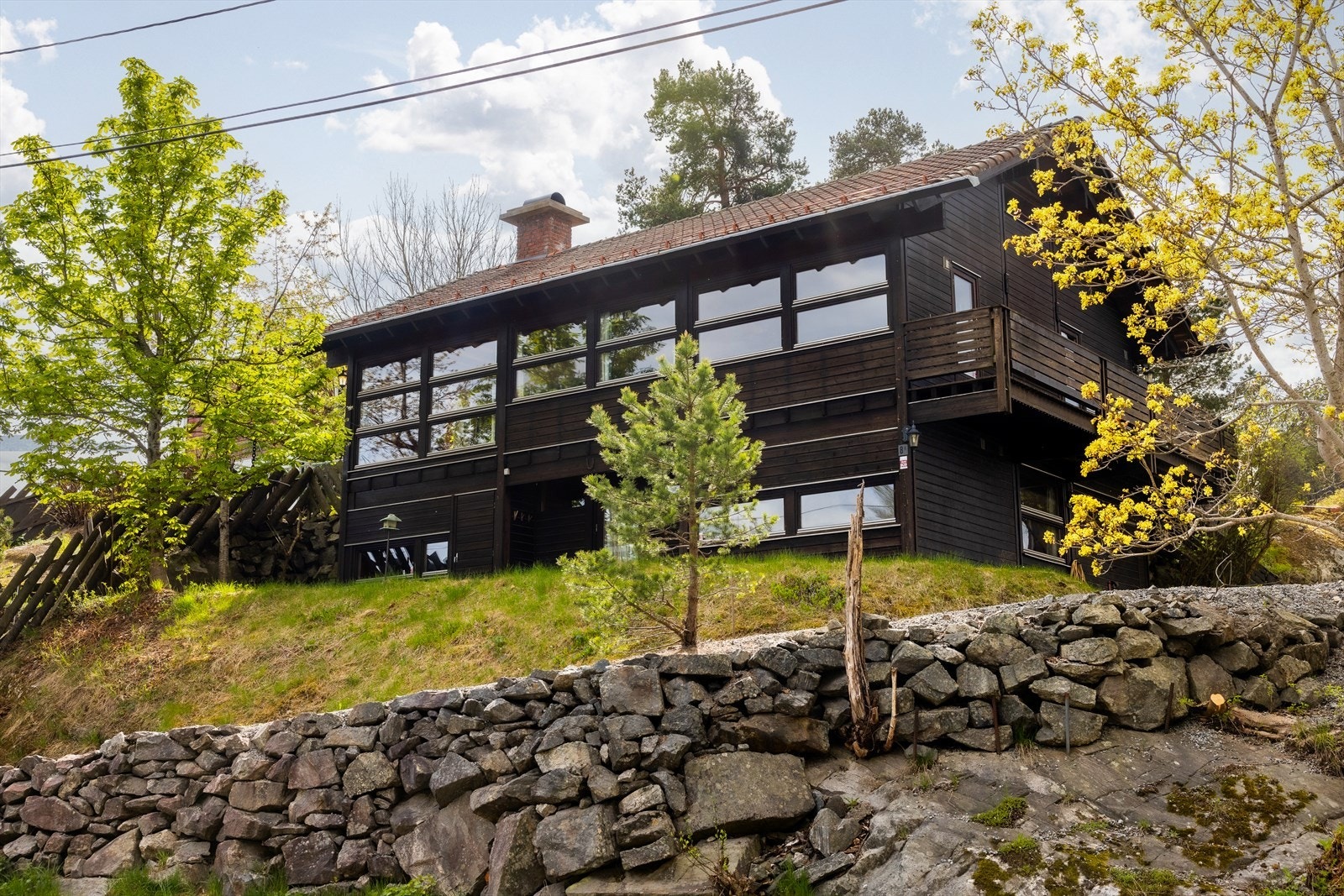 Velkommen til Myraparkveien 8B! Boligen er presentert av Tobias Due v/Nordvik Bolig avd. Frogner. Galleribilde