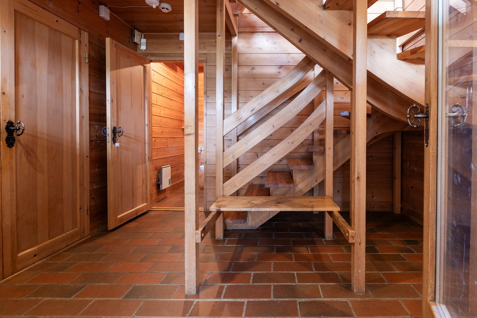 Denne sjarmerende eneboligen byr på en varm atmosfære. Galleribilde