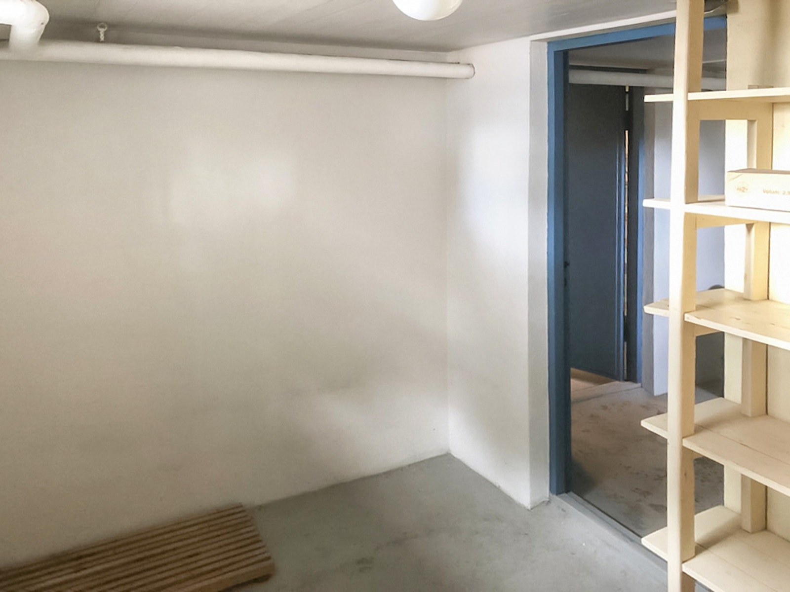 Matbod i kjeller Galleribilde