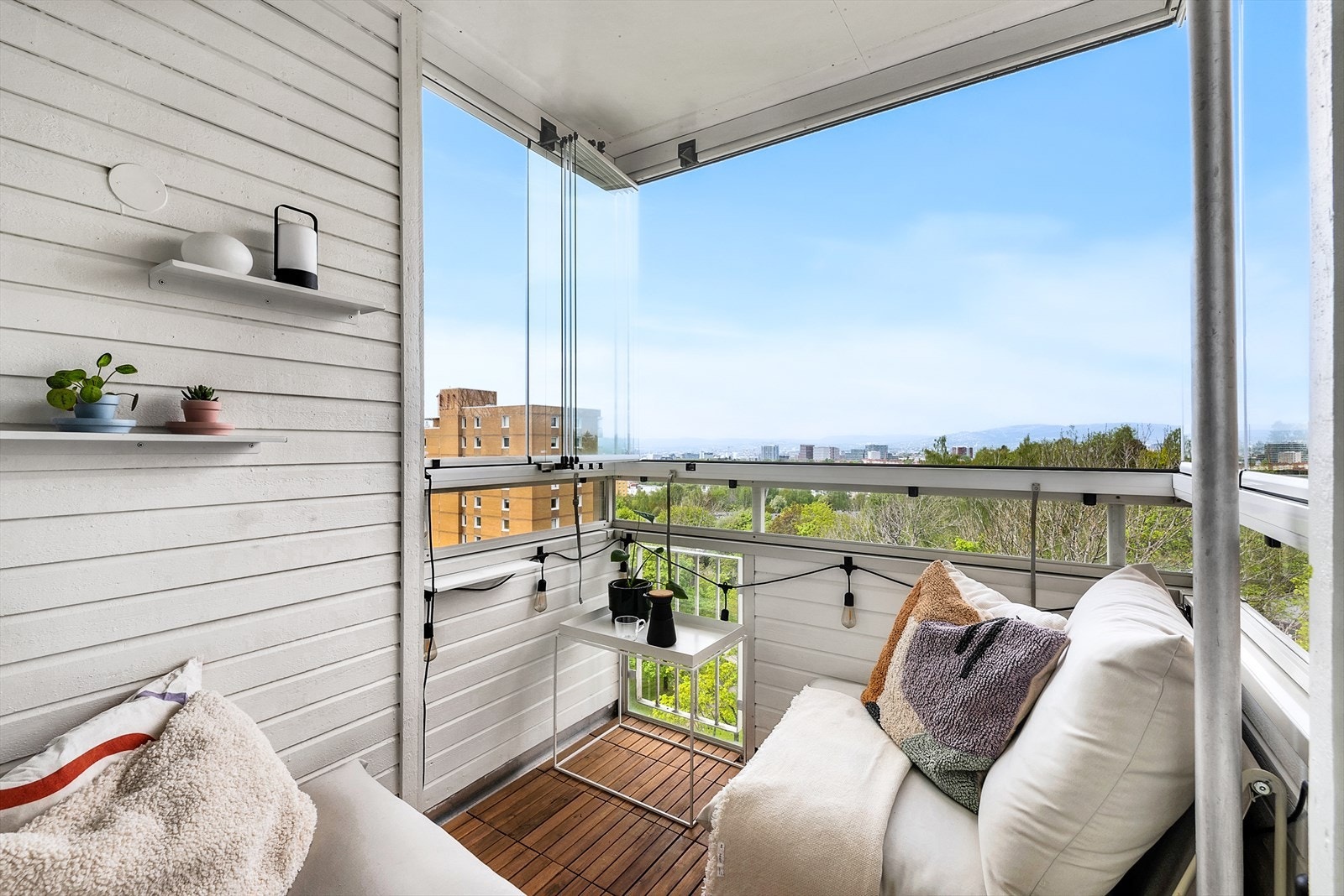 EiendomsMegler 1 v/Asbjørn Gjerde har gleden av å presentere Sigrid Undsets vei 3! Galleribilde