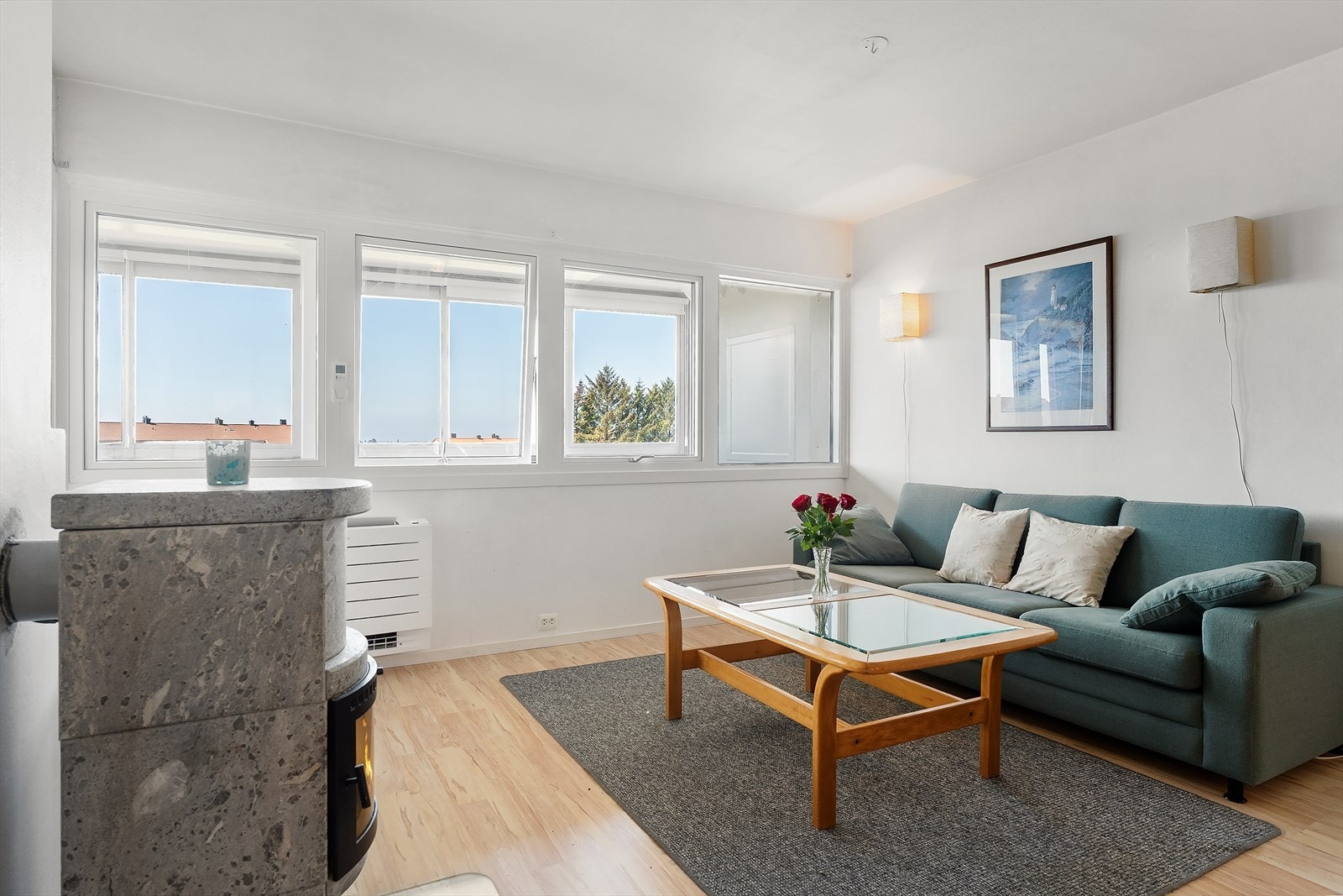 Leiligheten holder normalt god standard og er innflyttingsklar Galleribilde