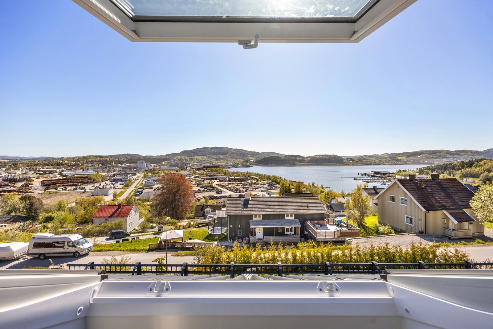 Takvindu med utsikt! Galleribilde