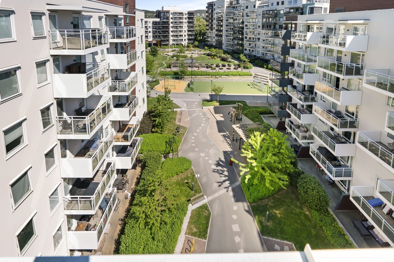 Heisadkomst fra garasjekjeller og bakkeplan til 7. etasje. Galleribilde