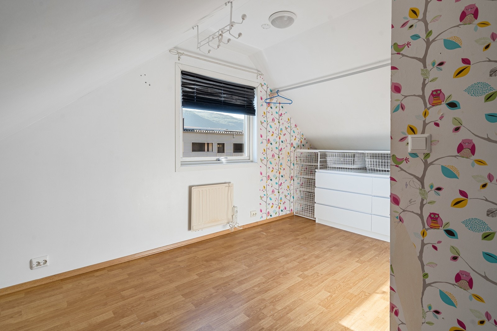 Soverom 2 - Andre etasje er avdelt og møblert som to soverom. Galleribilde