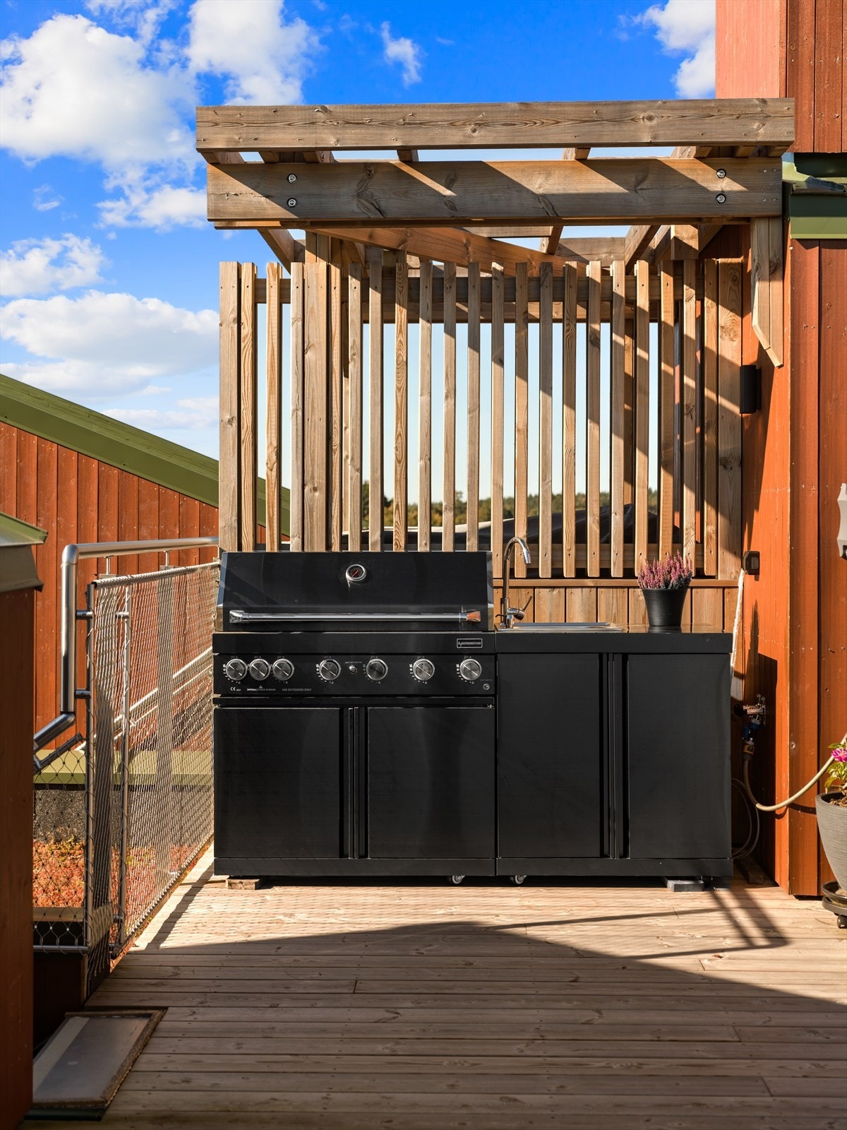 Utekjøkken/gassgrill medfølger leiligheten Galleribilde