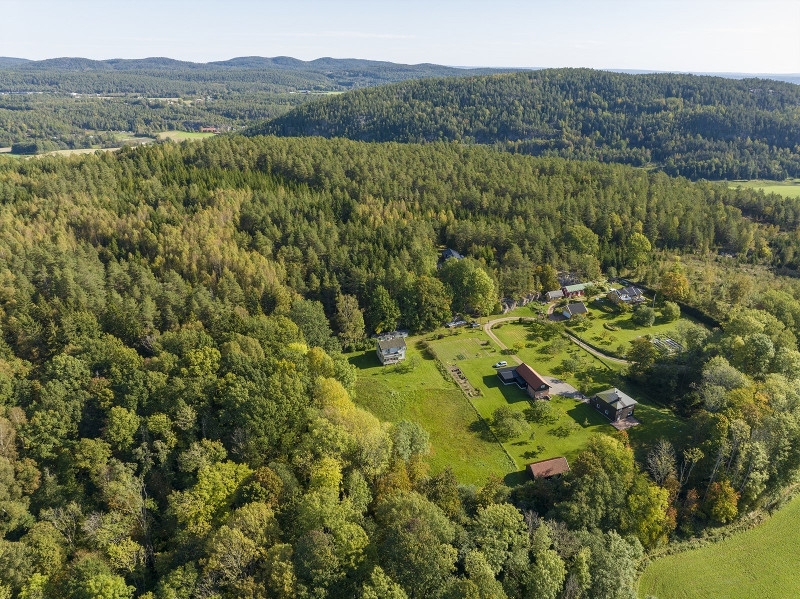 Fra Oslo bruker du ca 60 minutter og fra Drammen rundt 50 minutter med bil. Galleribilde