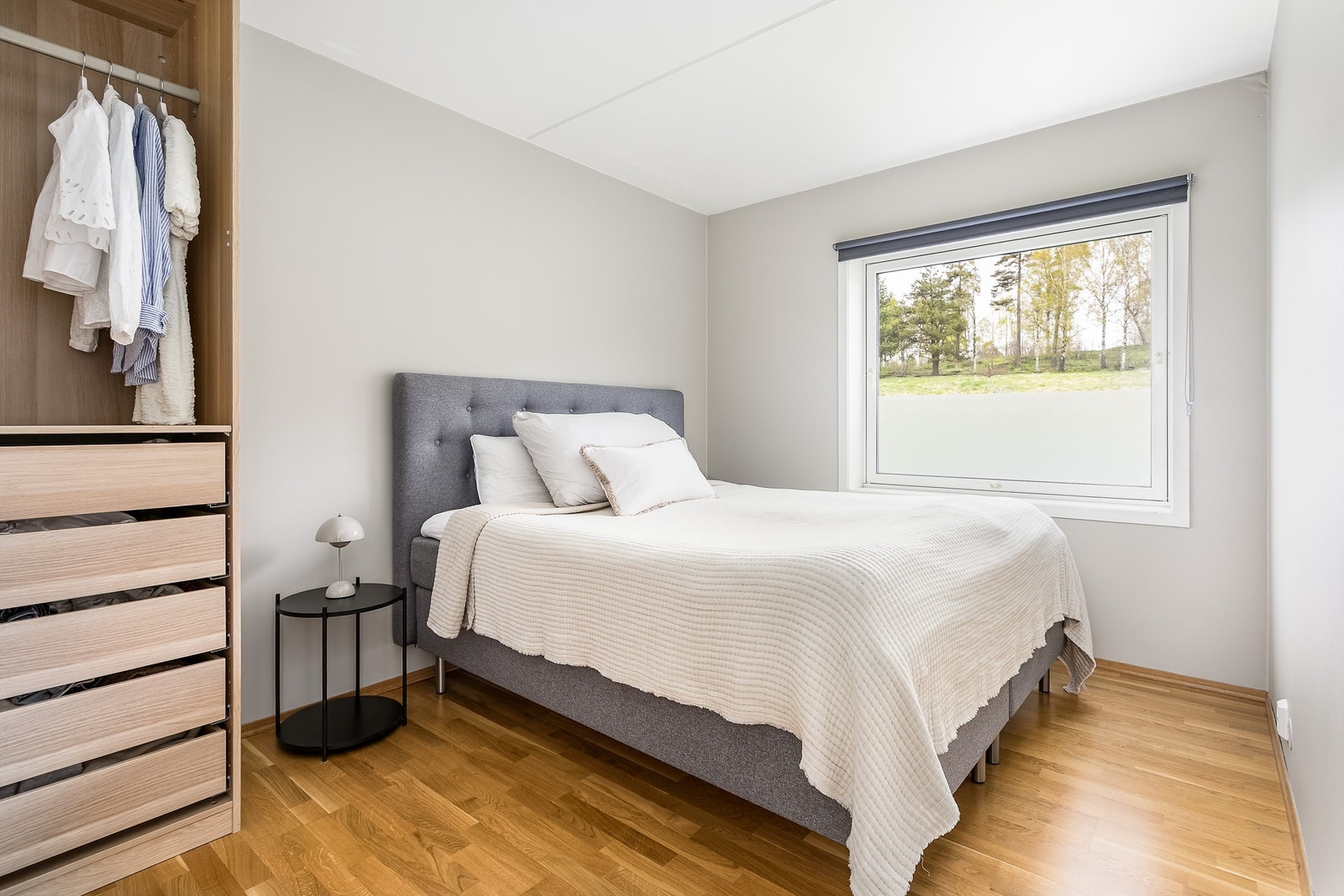 Soverommet er i likhet med øvrige rom av god størrelse til sitt formål. Galleribilde