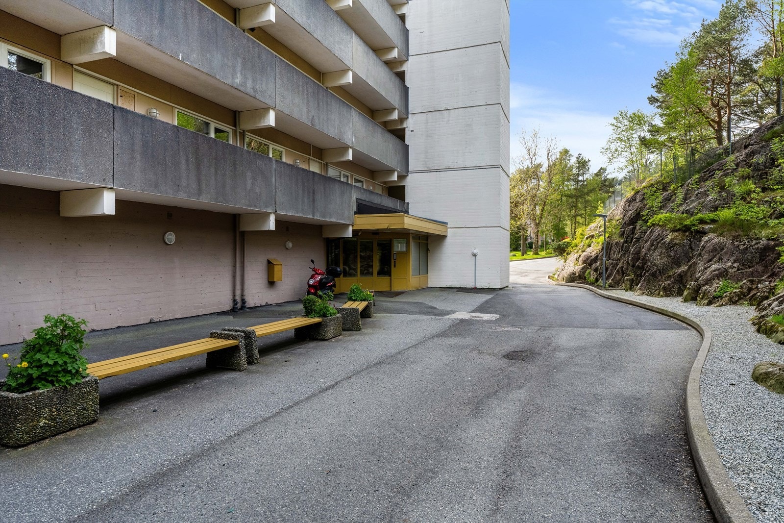 Lett adkomst med heisadkomst til leiligheten. Galleribilde