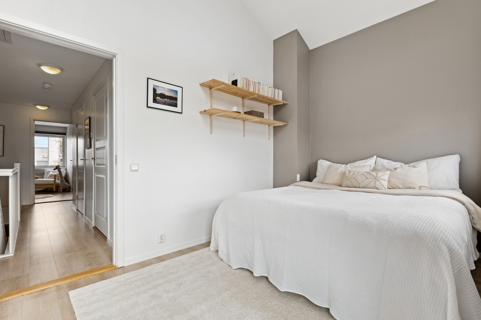 Hovedsoverommet måler hele 13 kvm. Galleribilde