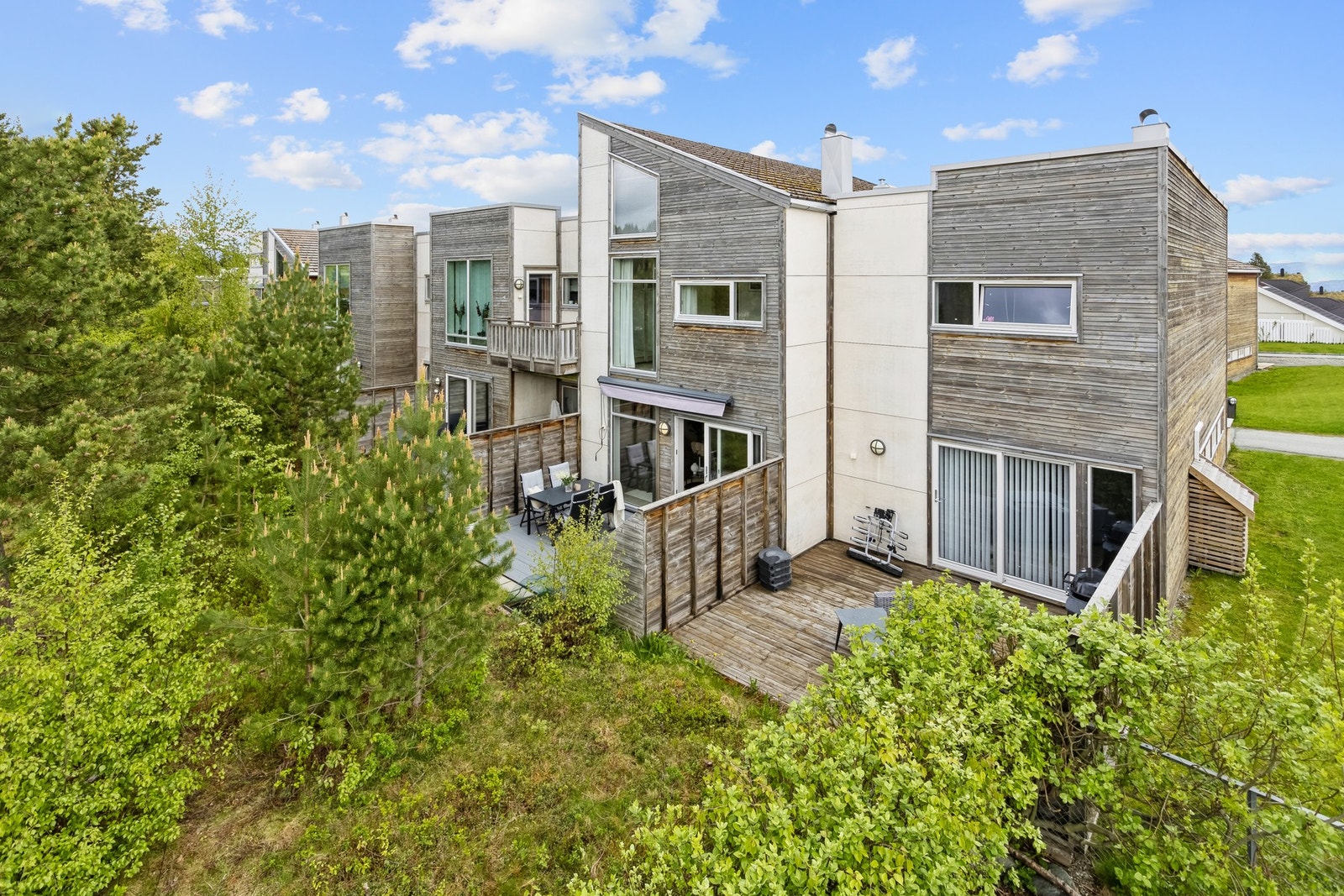 Boligen ligger i et veletabalert område på Brekkåsen. Galleribilde