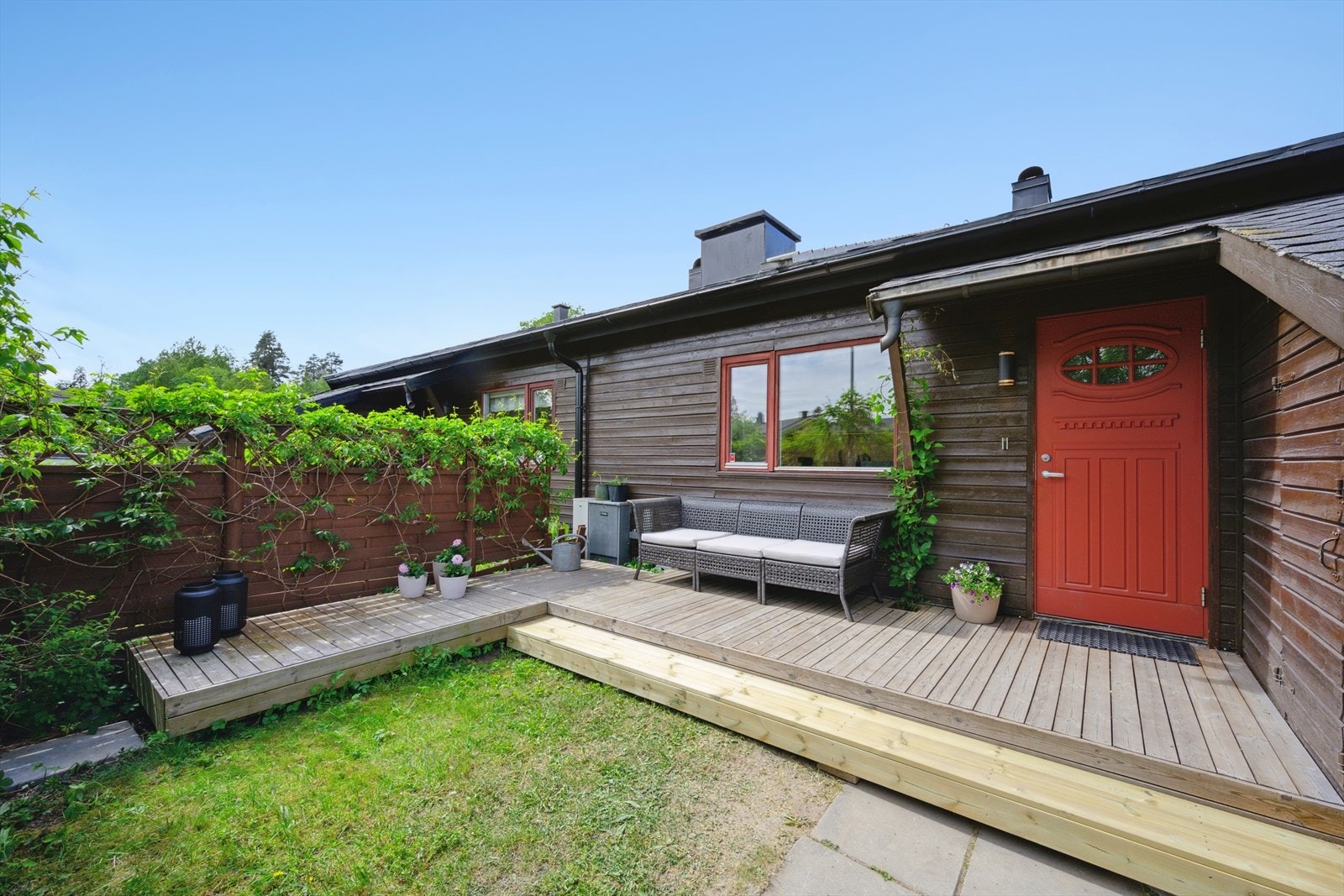 Det er bod i forbindelse med inngangspartiet. Galleribilde