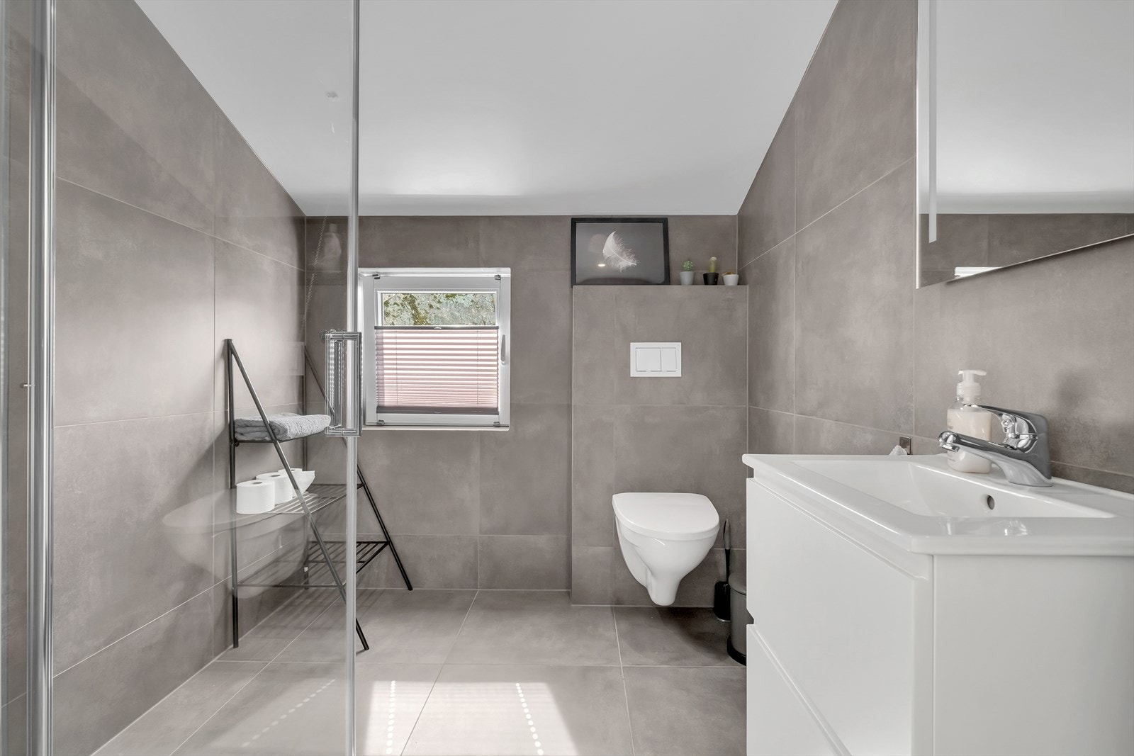 Bad i loftsetasjen Galleribilde