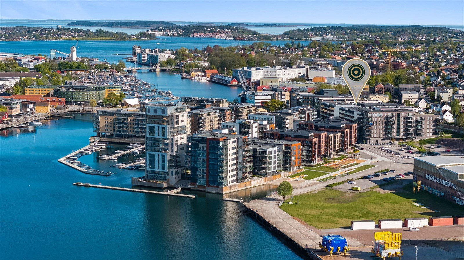 Det er kort vei til Teieskogen med flotte turområder, noe som gir god avkobling året rundt. Galleribilde