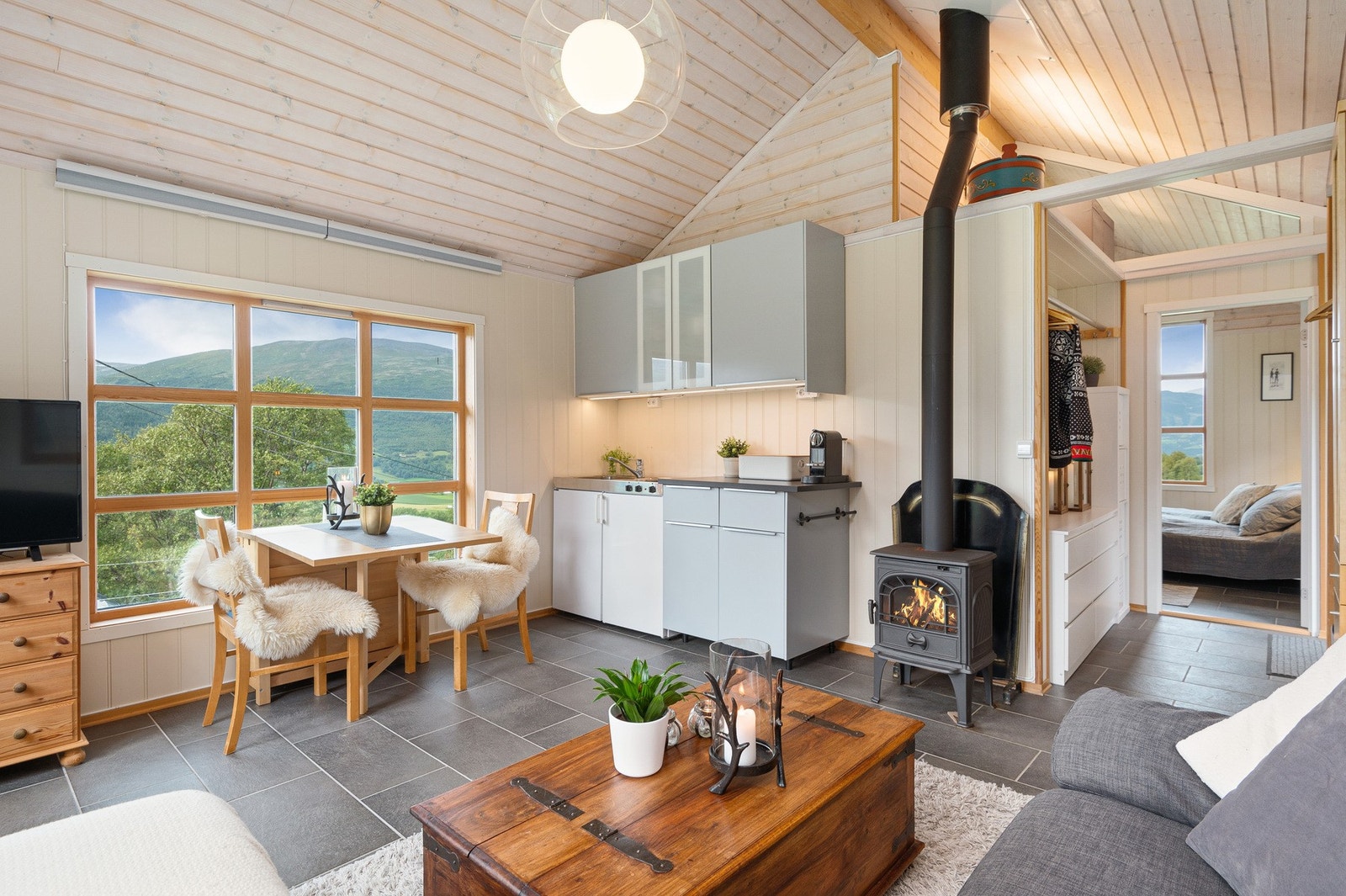 Stue/kjøkken. Galleribilde