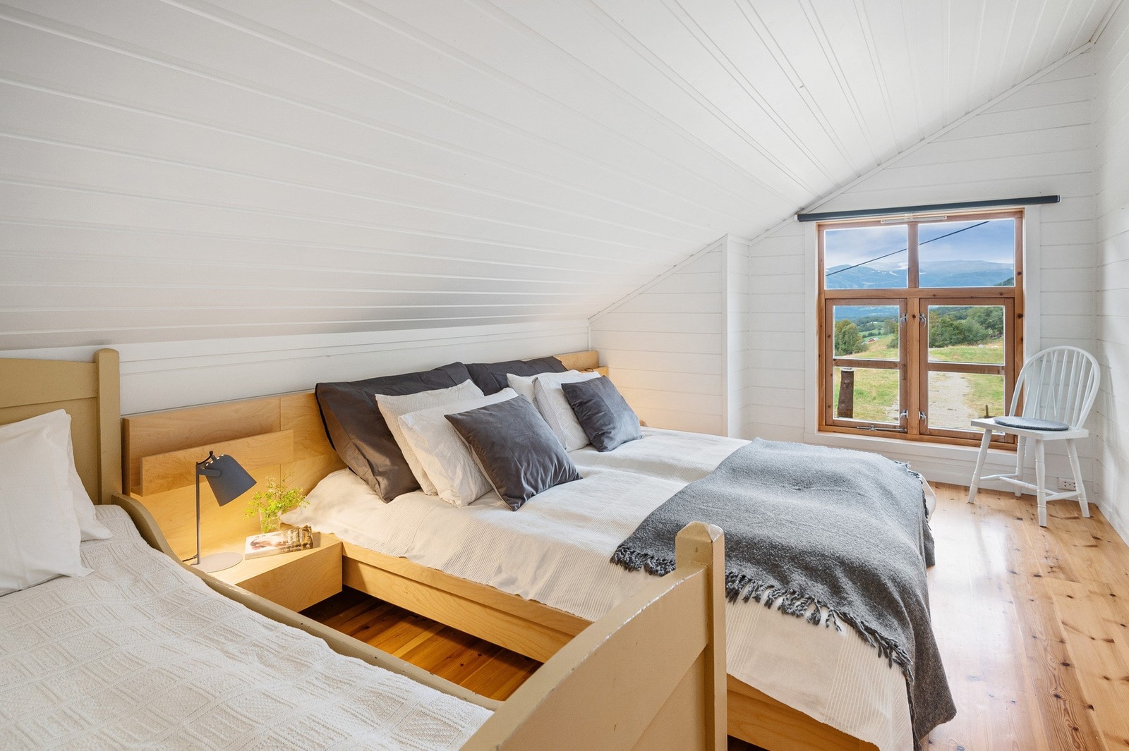 Soverom 2 i 2.etg. Galleribilde