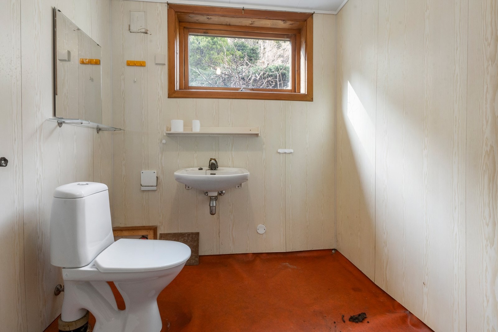 Bad underetasje. Galleribilde