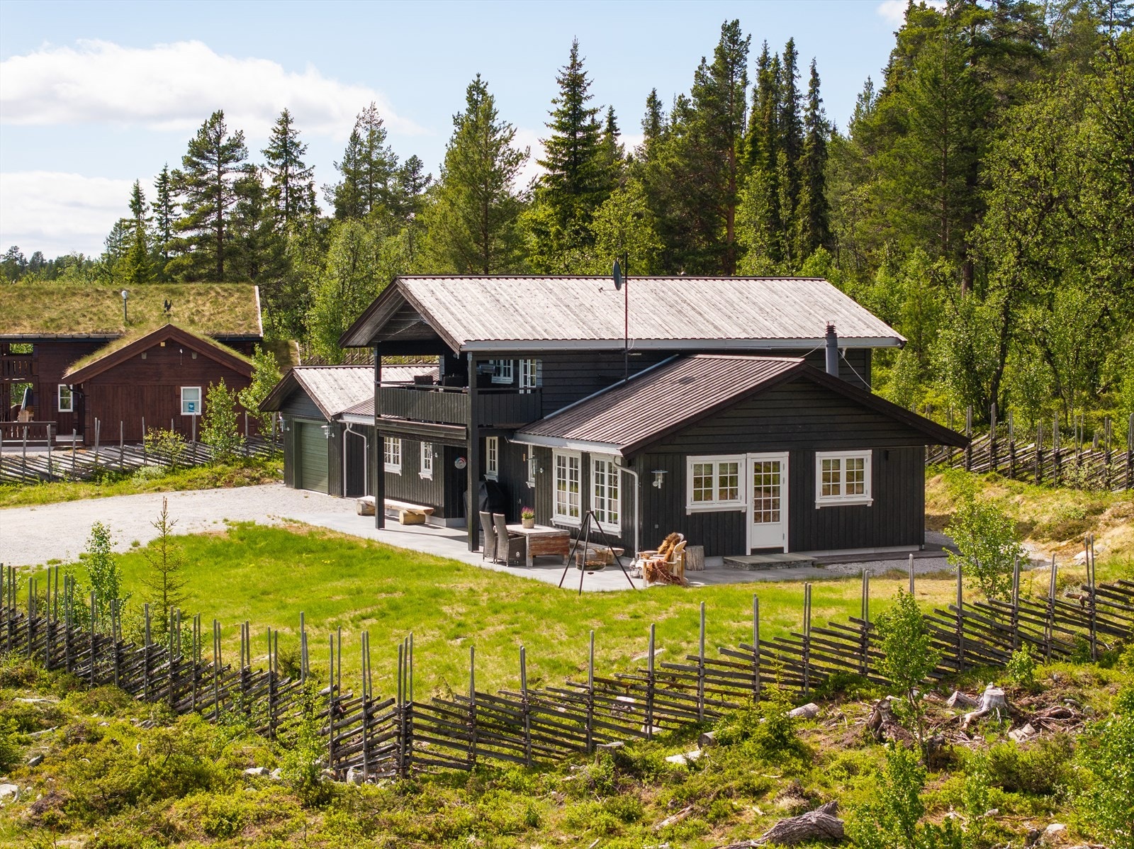 Solrik og trivelig uteplass Galleribilde