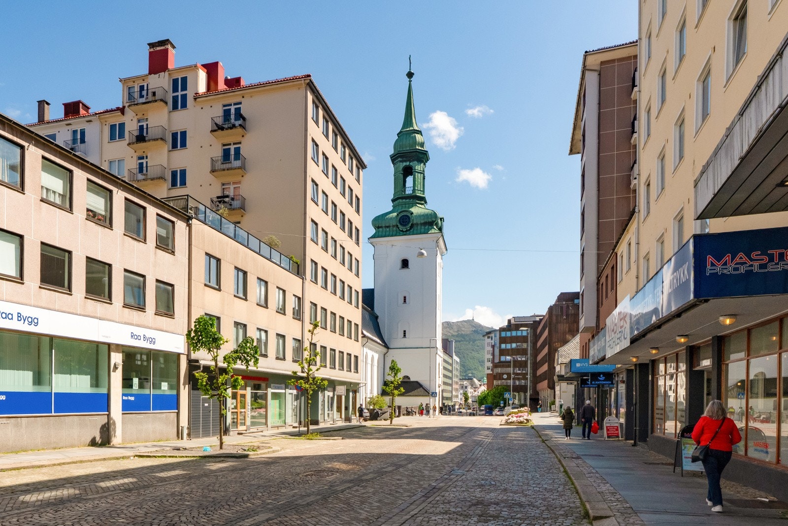- Nordnesparken ligger få min gange fra boligen og byr på gode rekreasjonsmuligheter - Galleribilde