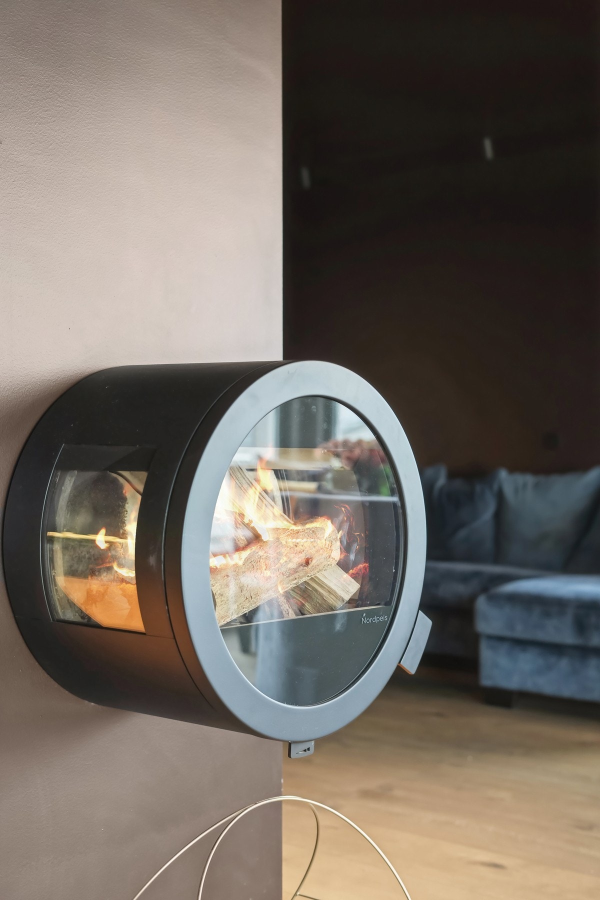 Peisovnen fra Nordpeis kombinerer design med lun hygge. Galleribilde